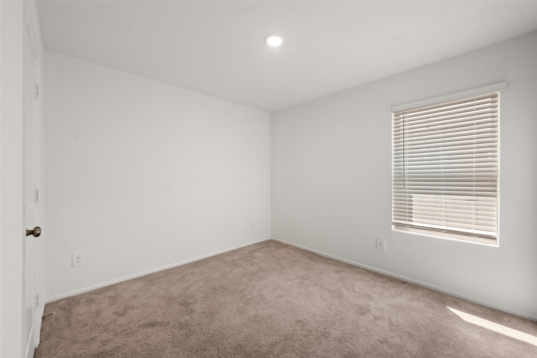 557 Brook Terrance Lane Property Photo 15