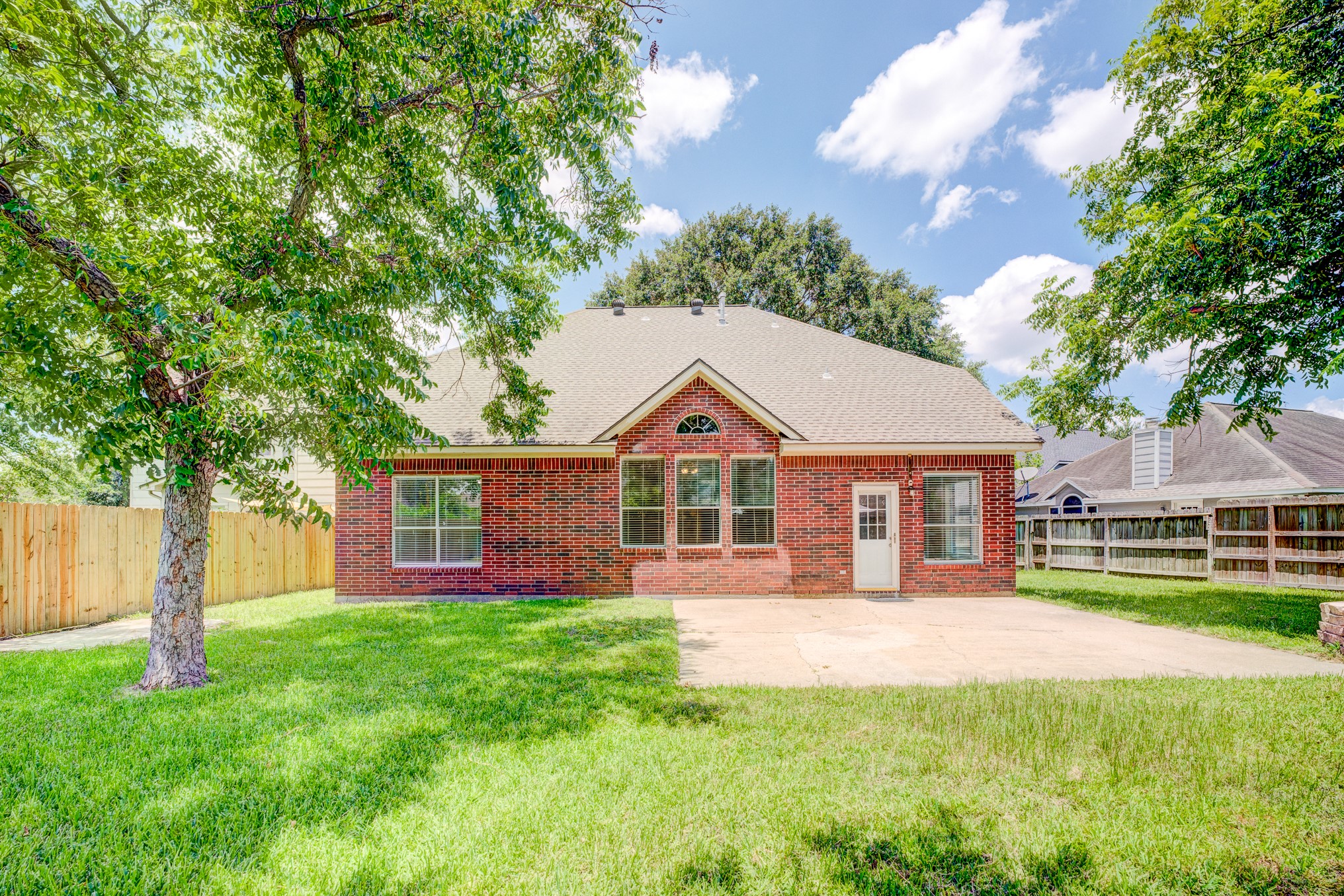 8510 Nashwood Court Property Photo 3