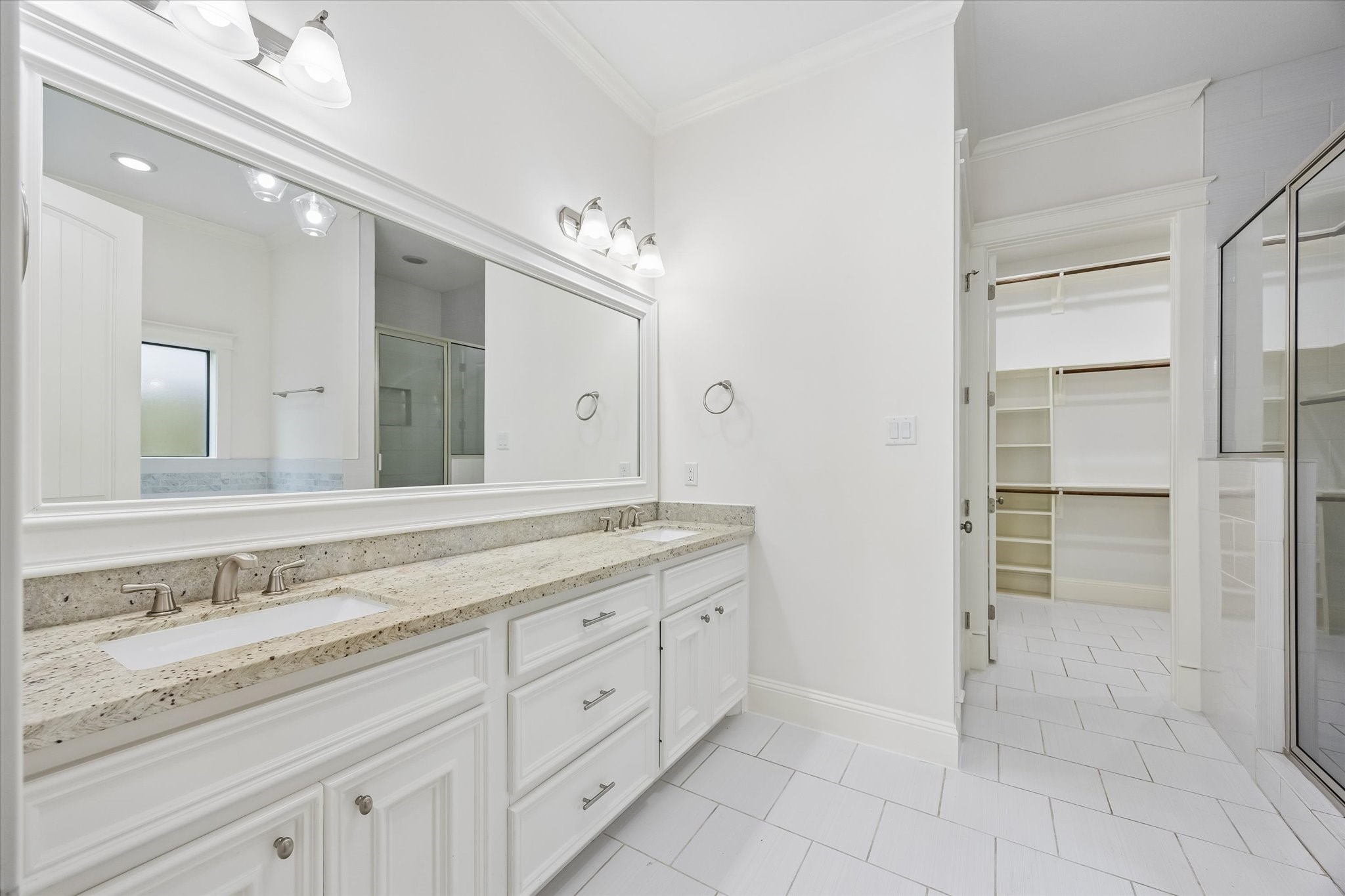 7808 Janak Drive Property Photo 12