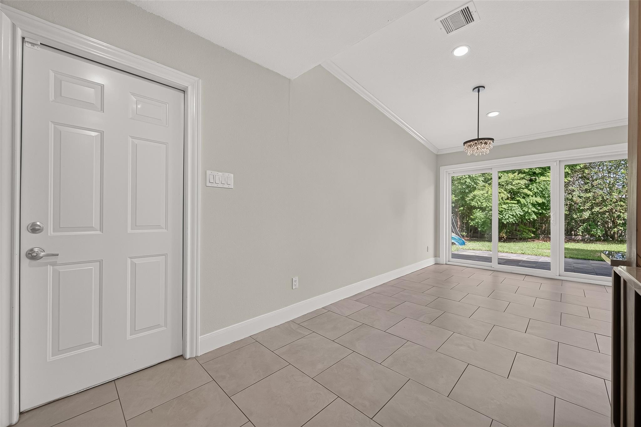 11126 Cedarhurst Drive, Houston Tx 77096 Property Photo 21