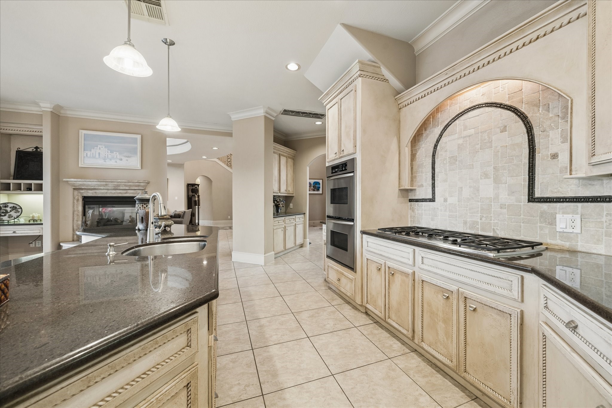 18935 Crescent Bay Drive Property Photo 12