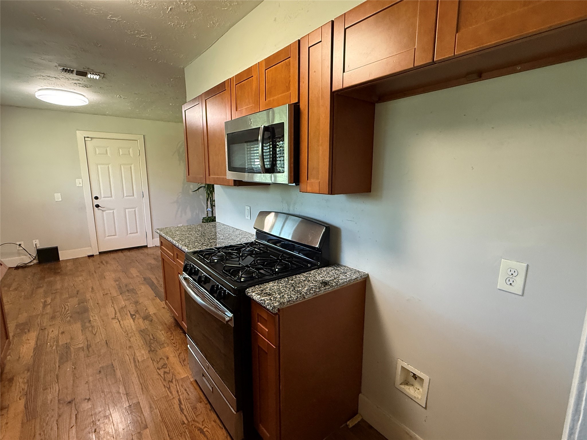 10317 Kelburn Drive Property Photo 10