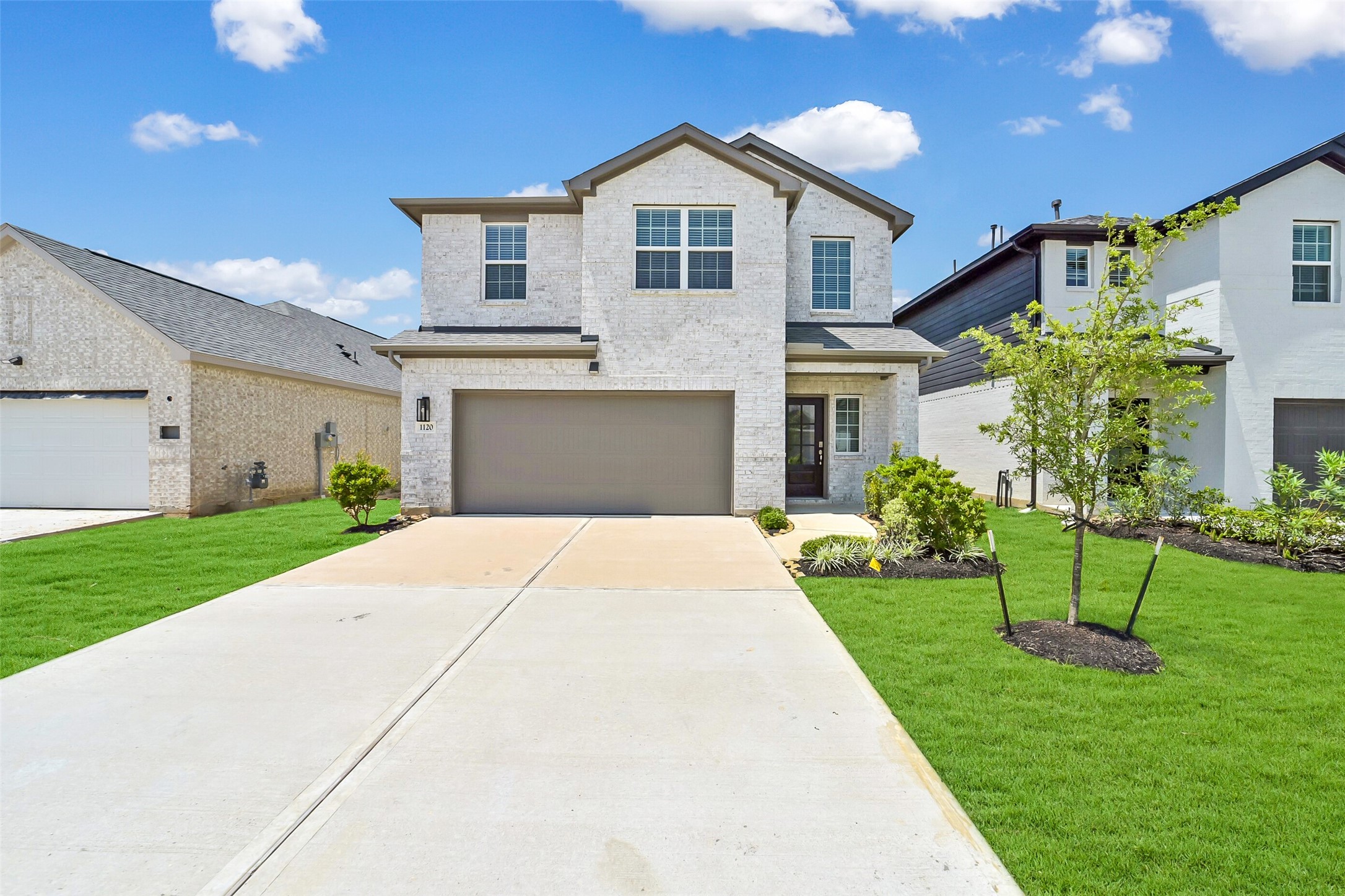 1120 Novelle Bend Drive Property Photo 1