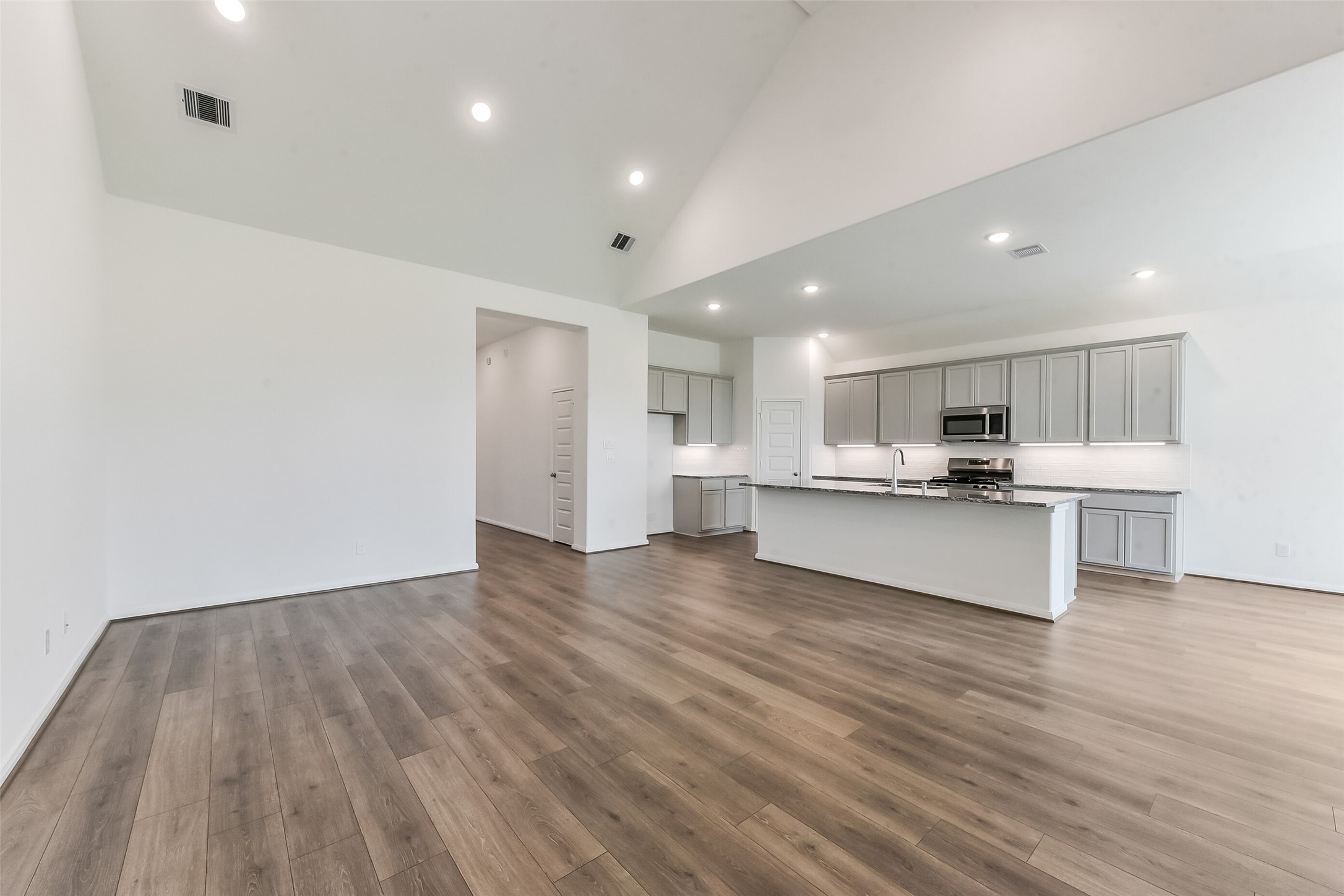 3562 Mount Scenery Lane Property Photo 7