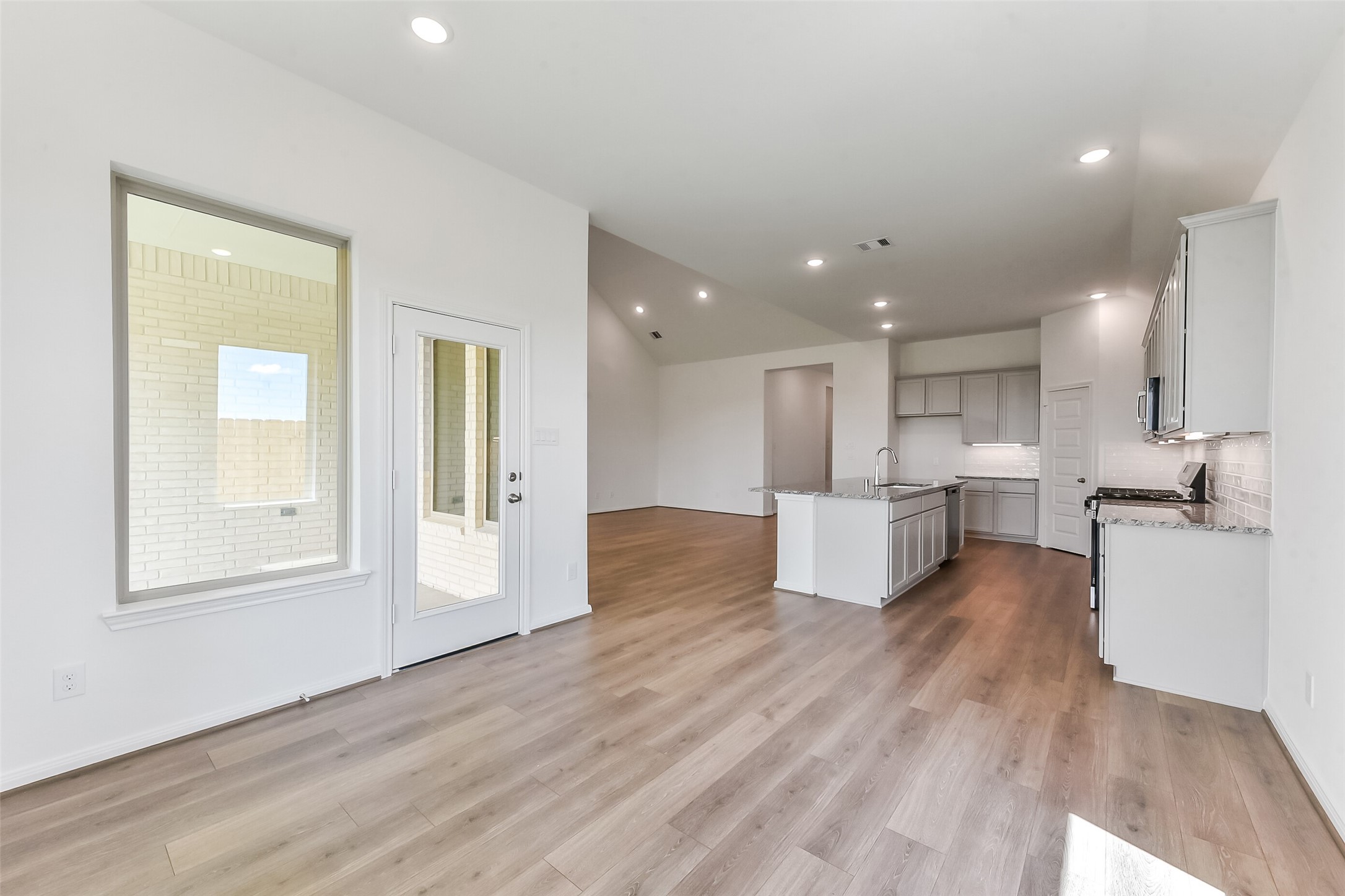 3562 Mount Scenery Lane Property Photo 14