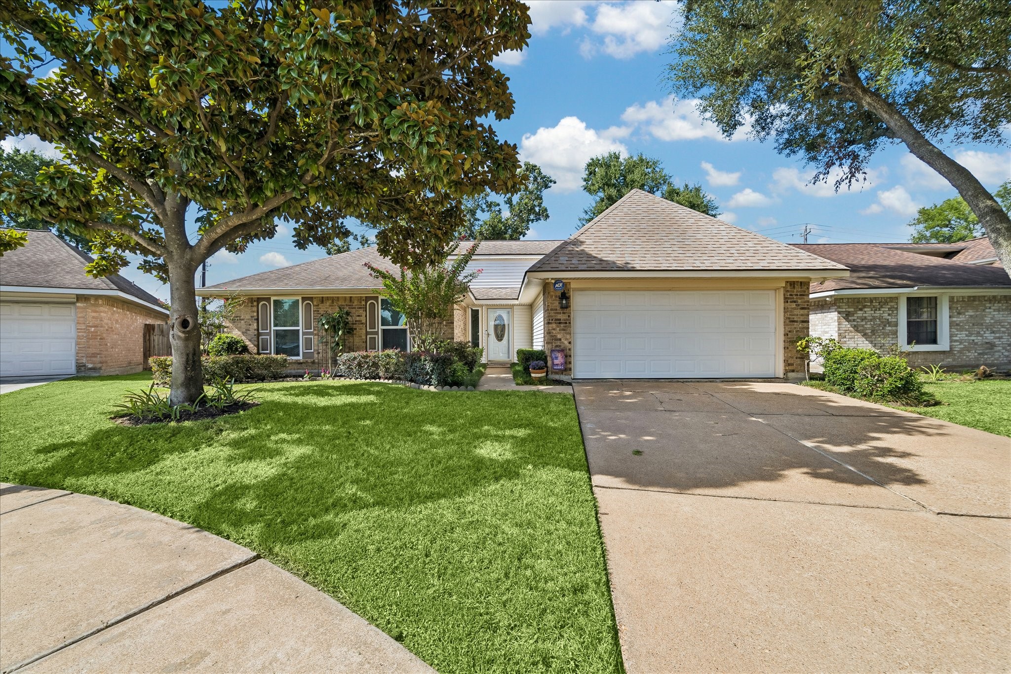 14526 Royal Hill Drive Property Photo 1