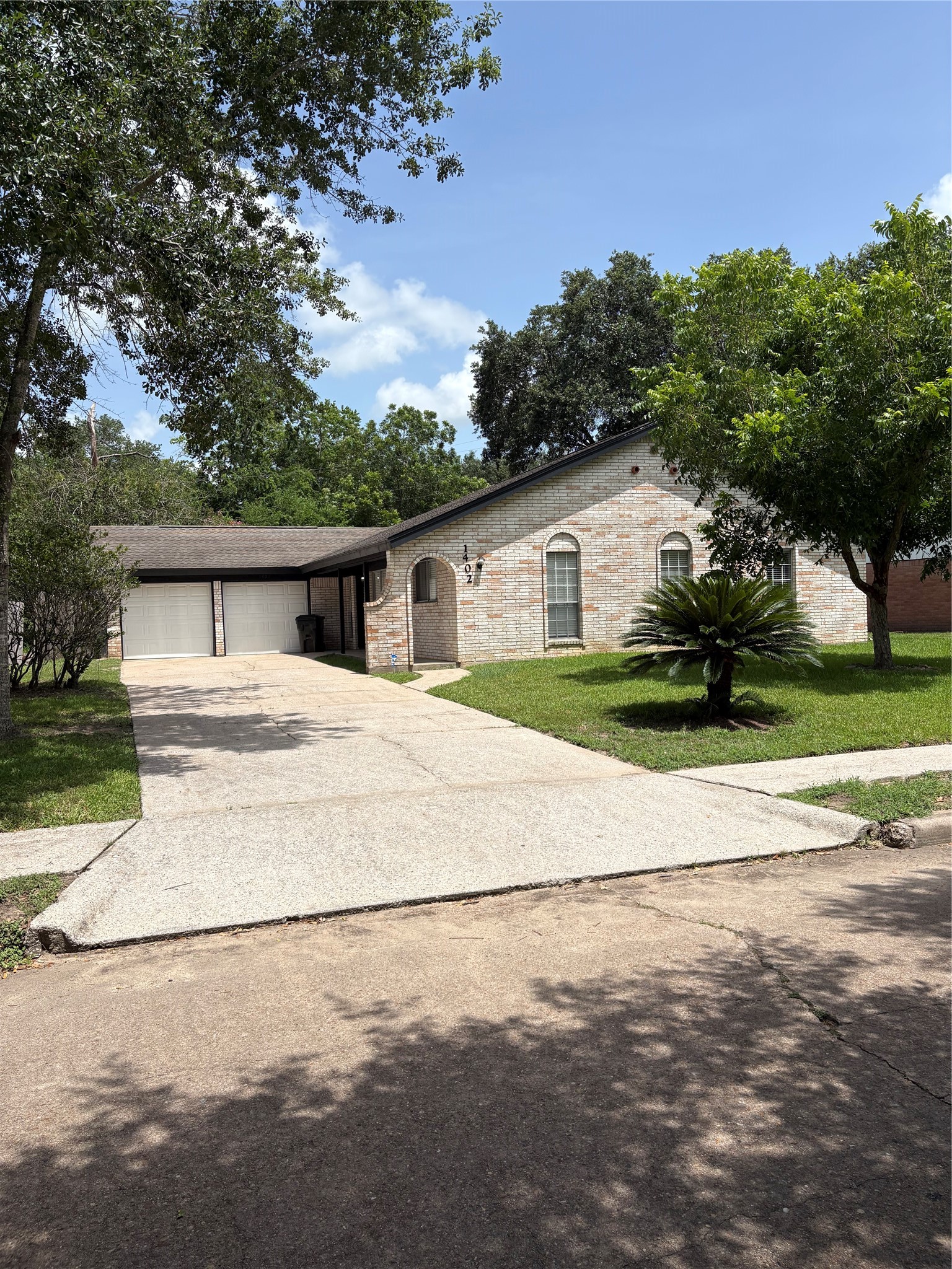1402 Bellaire Boulevard Property Photo 1