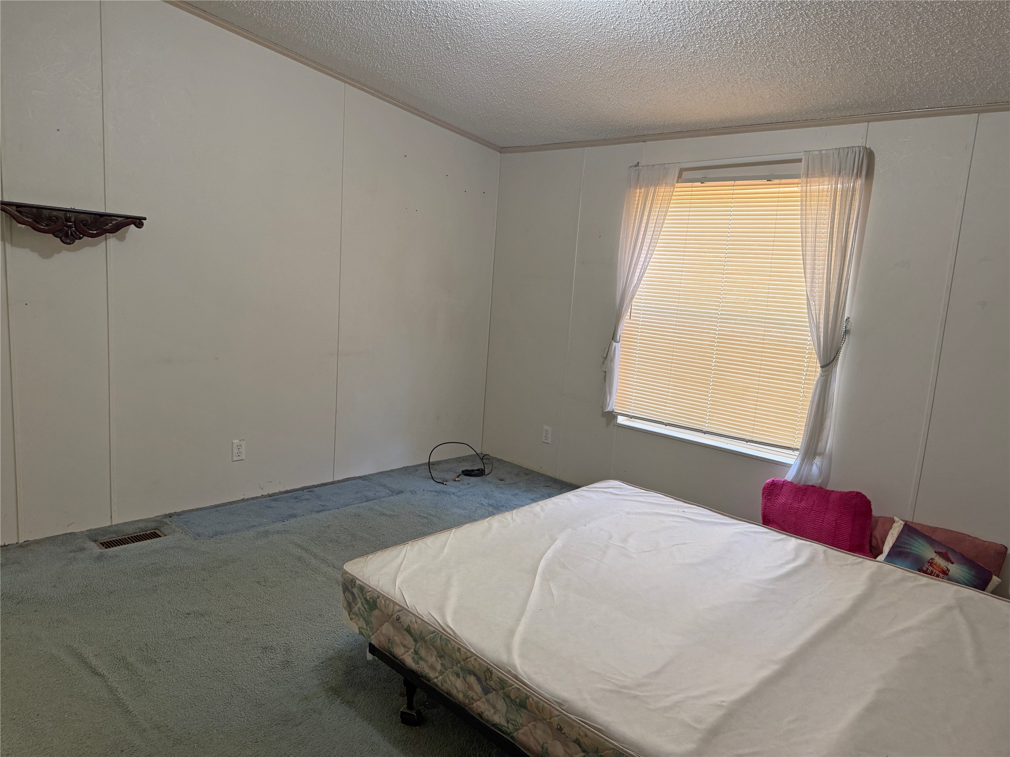 399 Pine Lane Property Photo 9