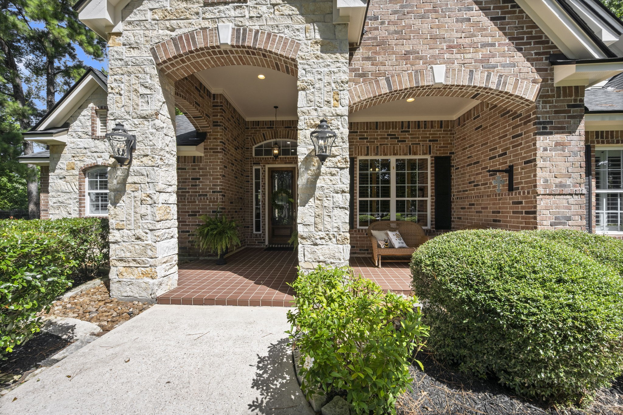 4106 Angling Lane Property Photo 4