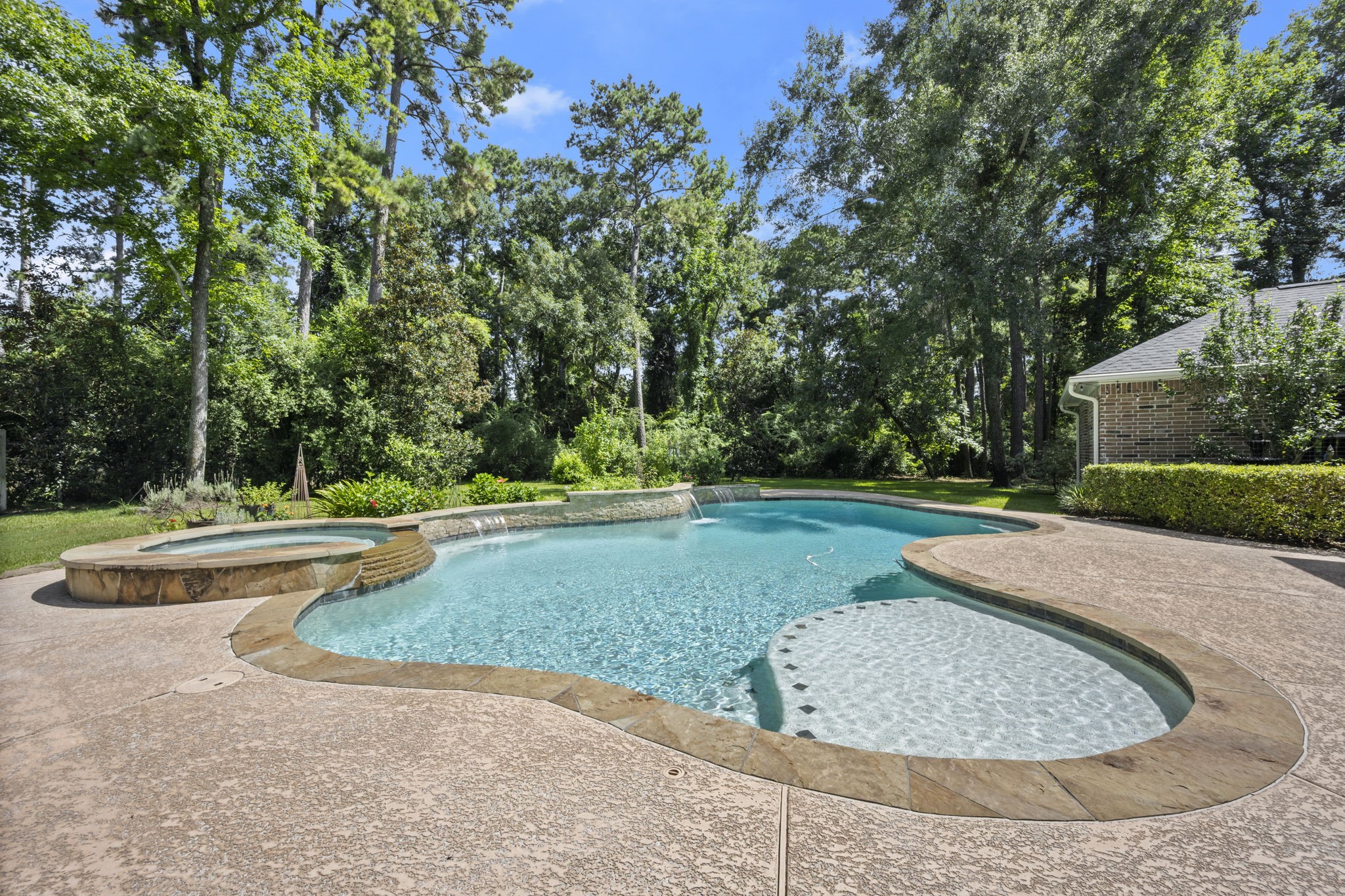 4106 Angling Lane Property Photo 7