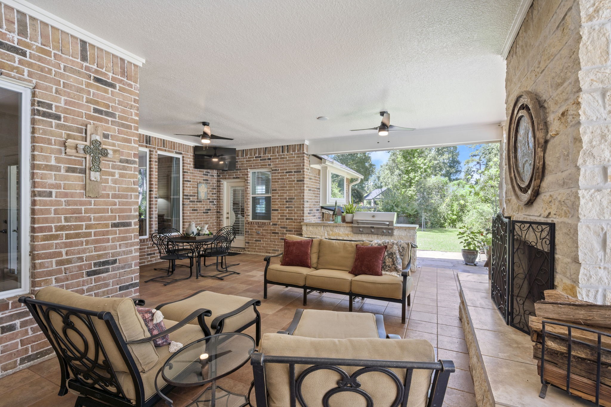 4106 Angling Lane Property Photo 12