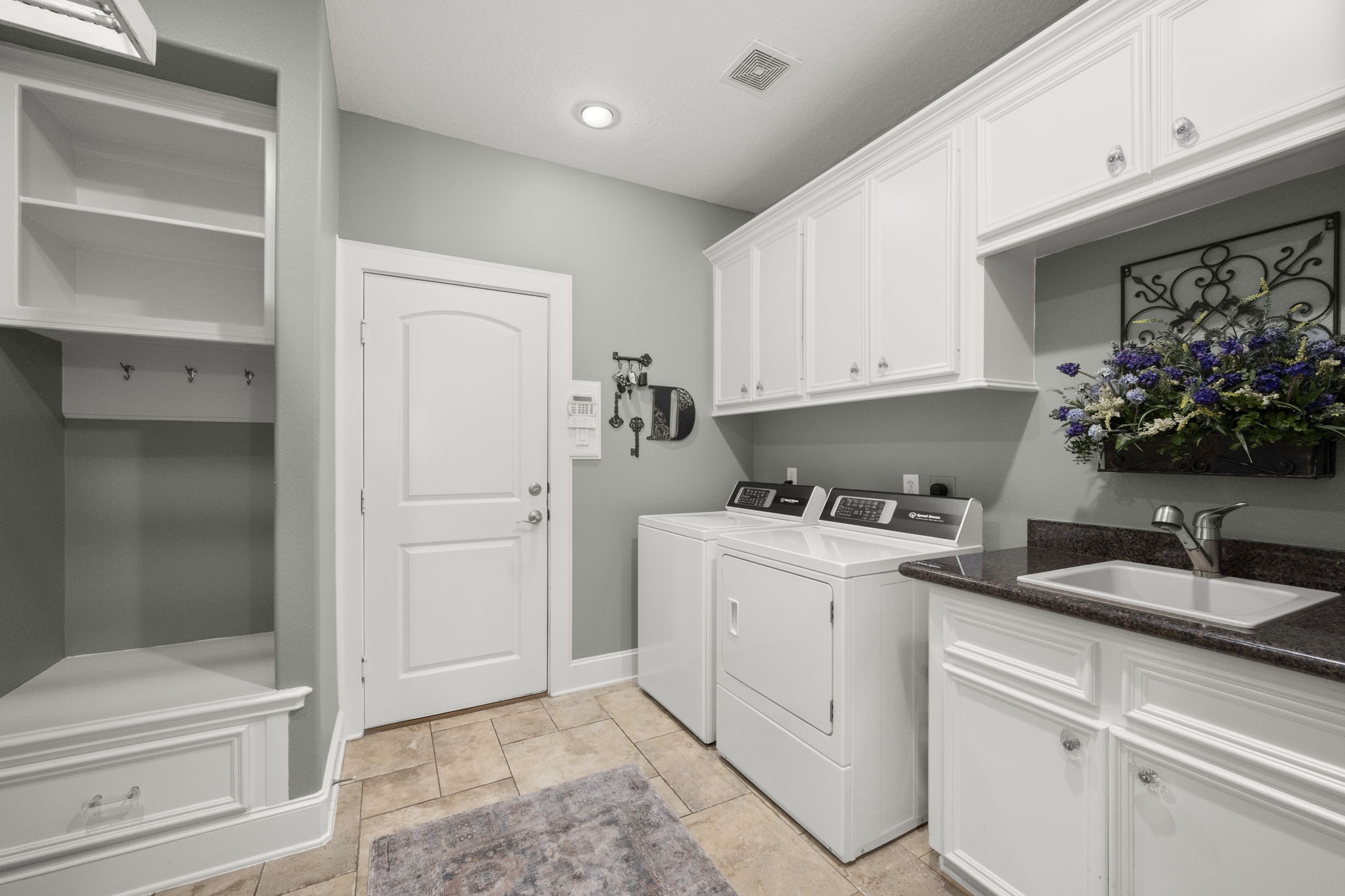 4106 Angling Lane Property Photo 40