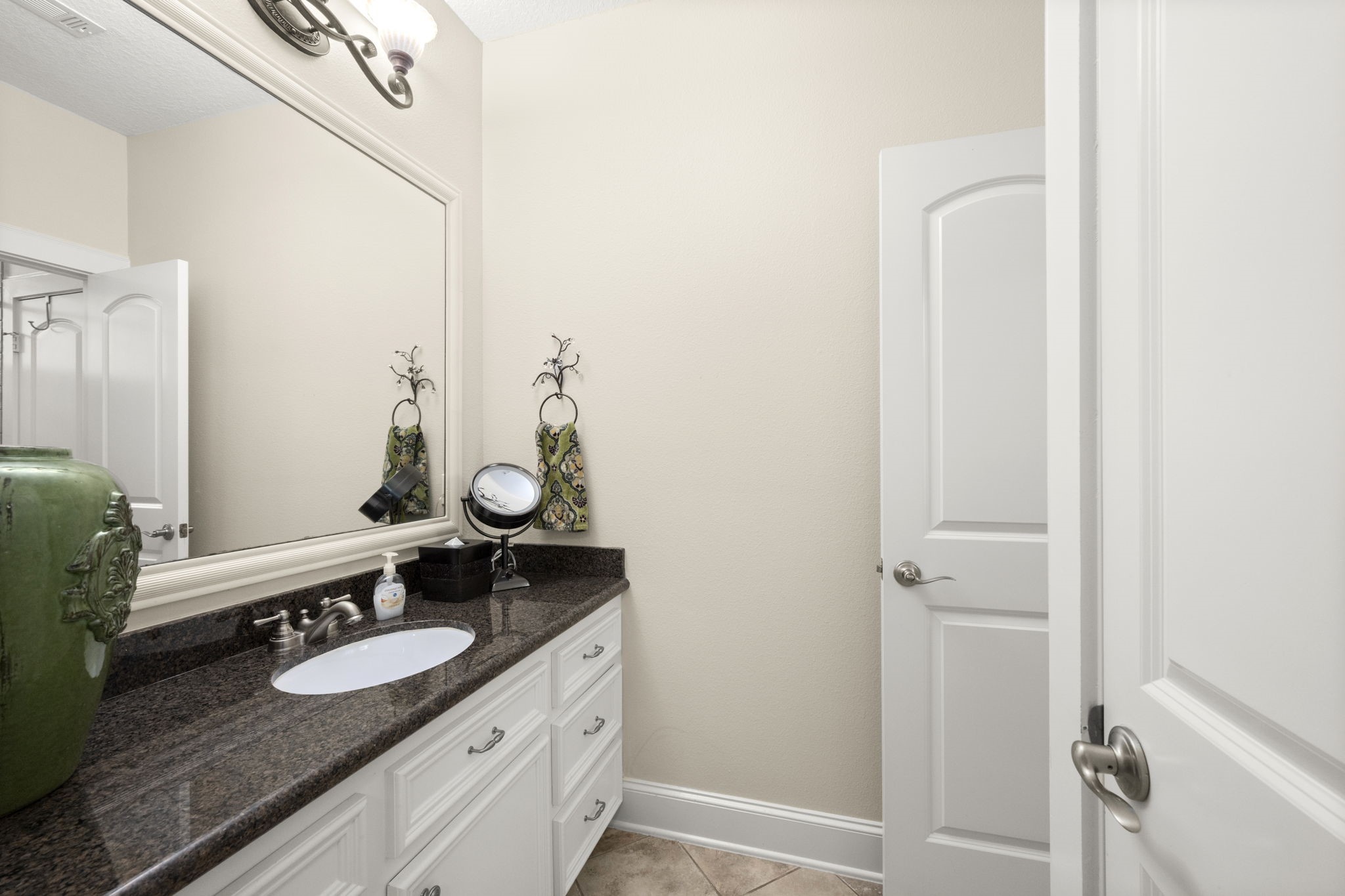 4106 Angling Lane Property Photo 44