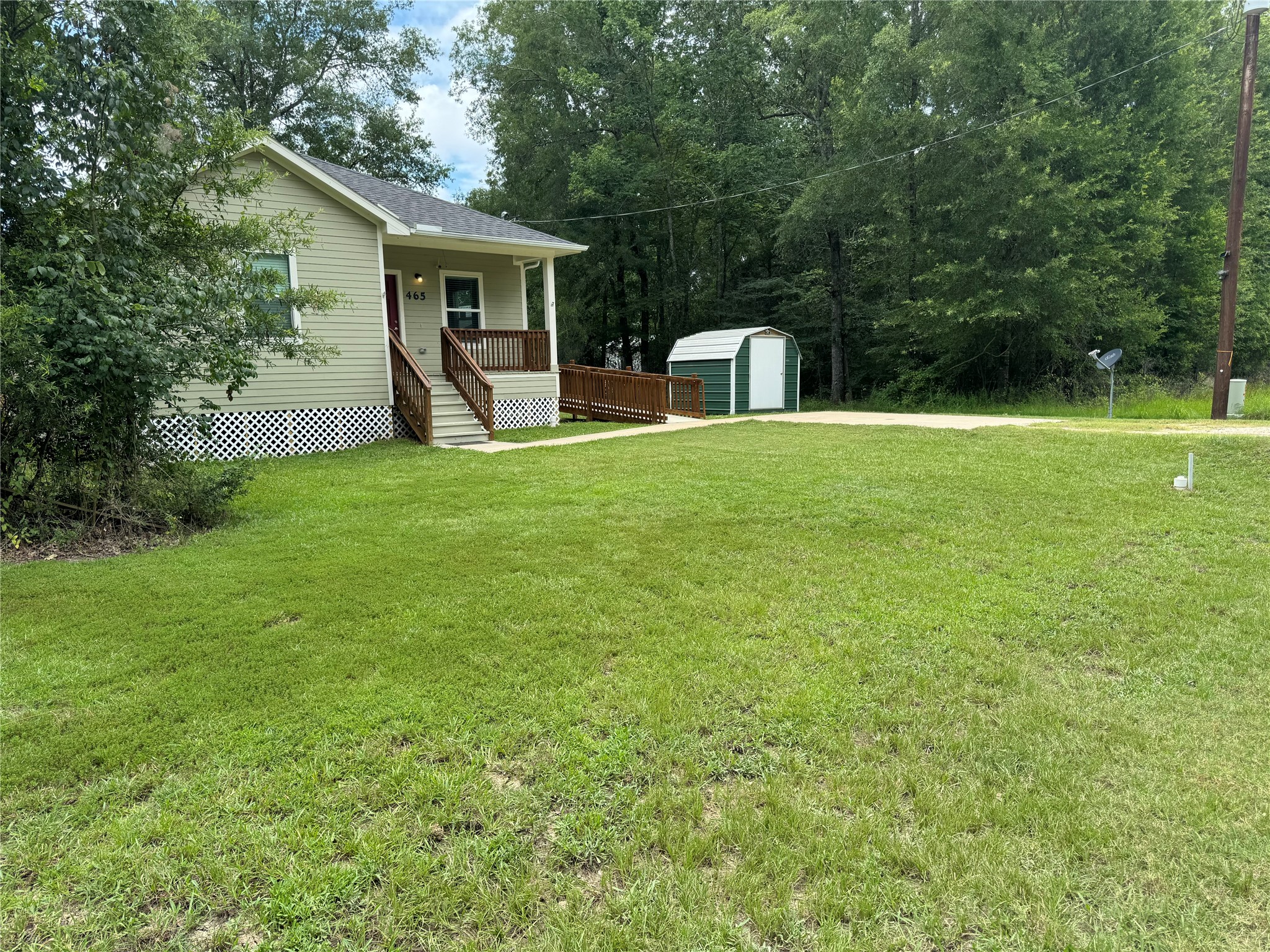 465 Lexington Property Photo 5