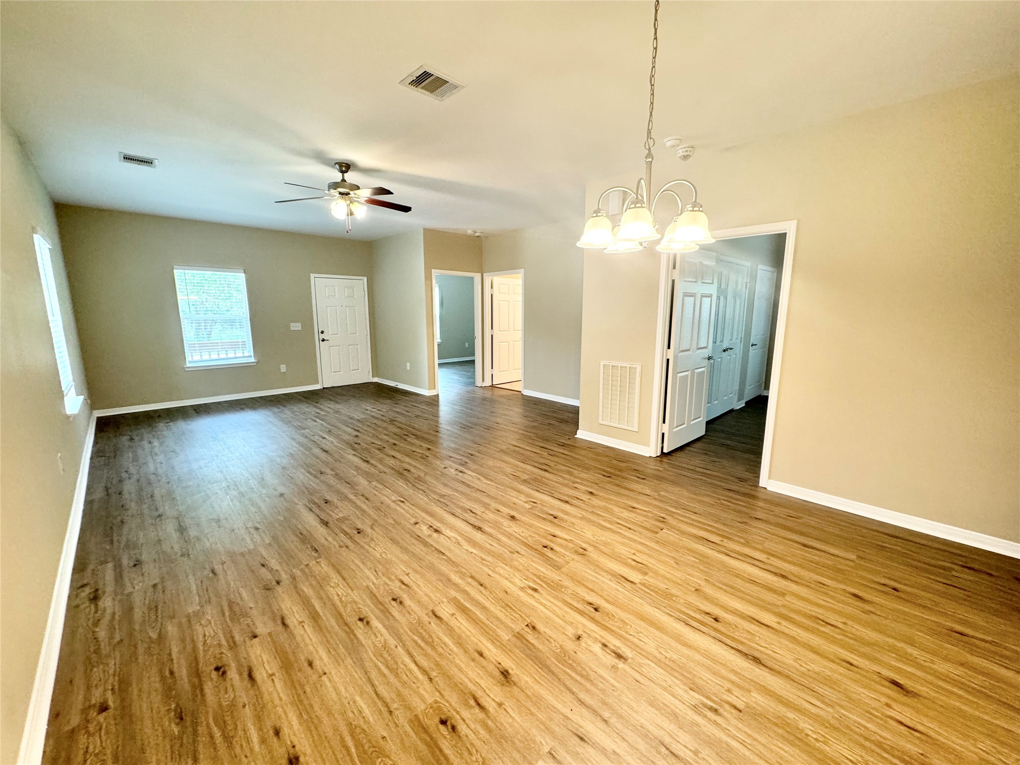465 Lexington Property Photo 10