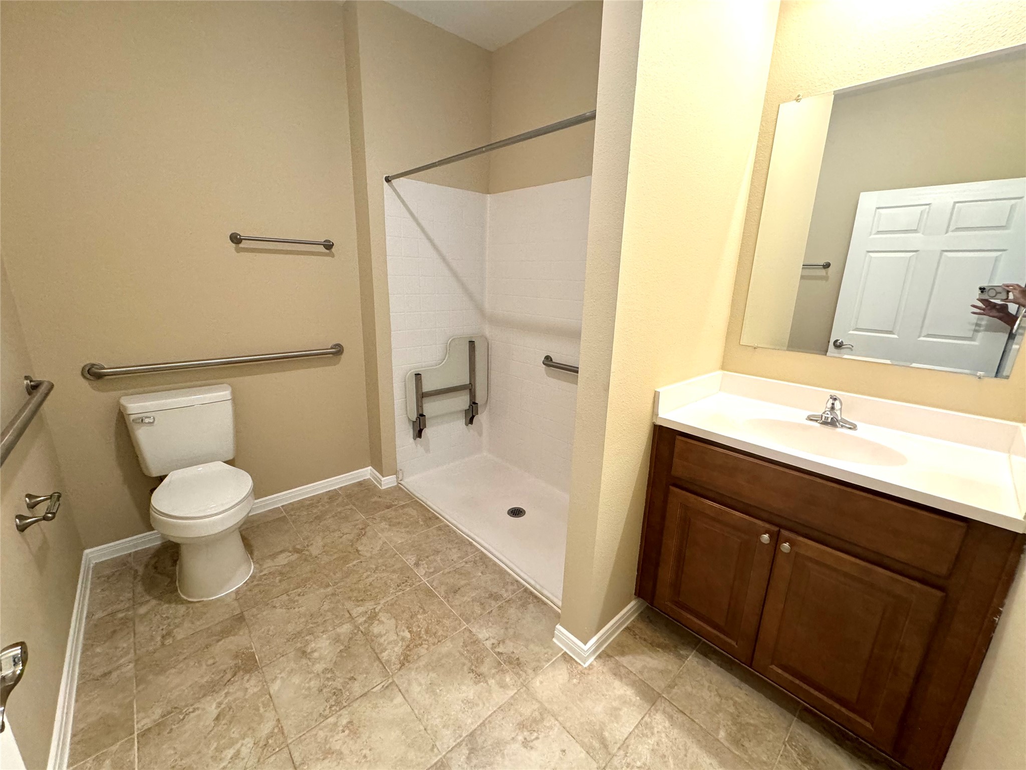 465 Lexington Property Photo 17