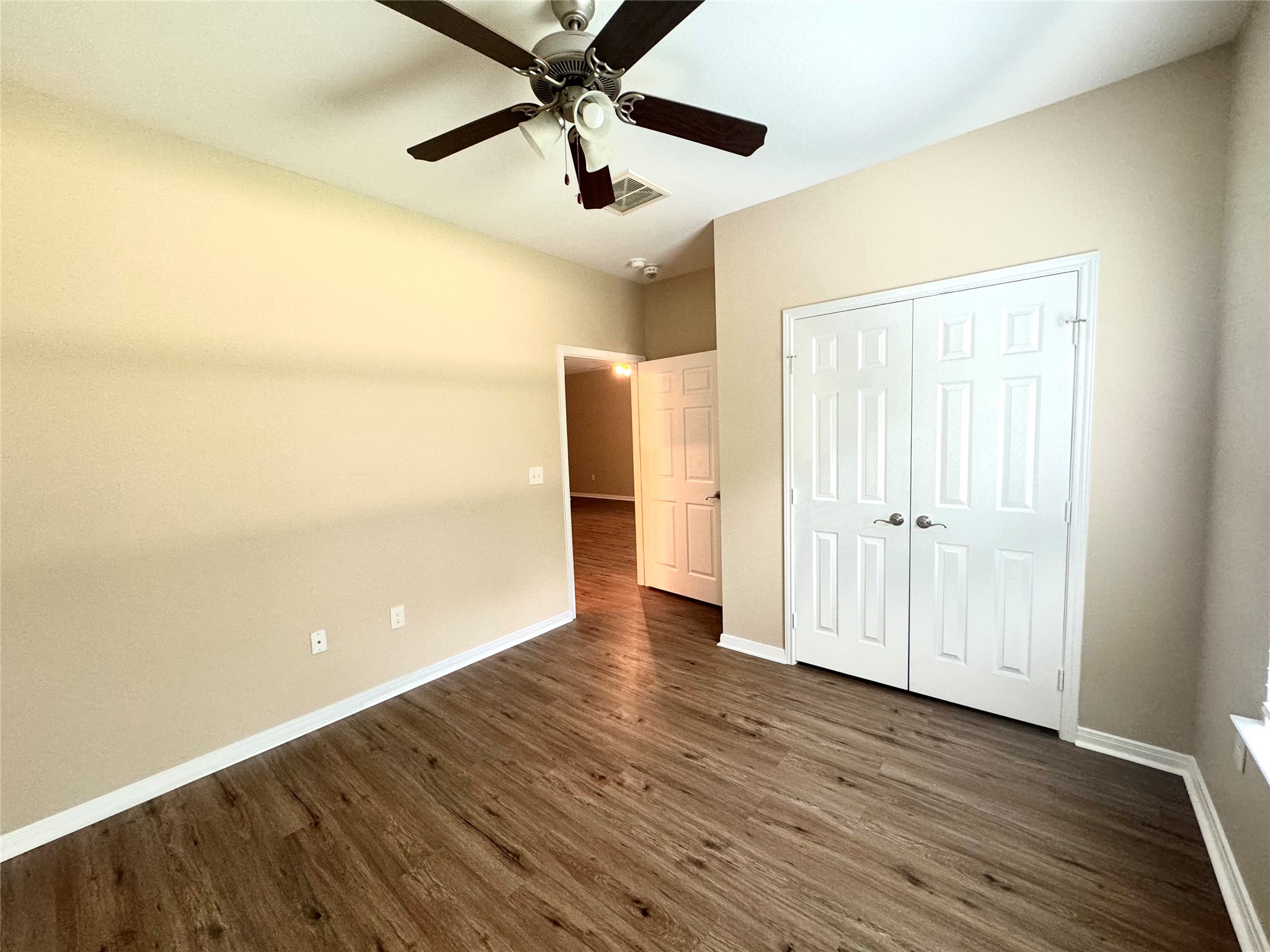 465 Lexington Property Photo 19