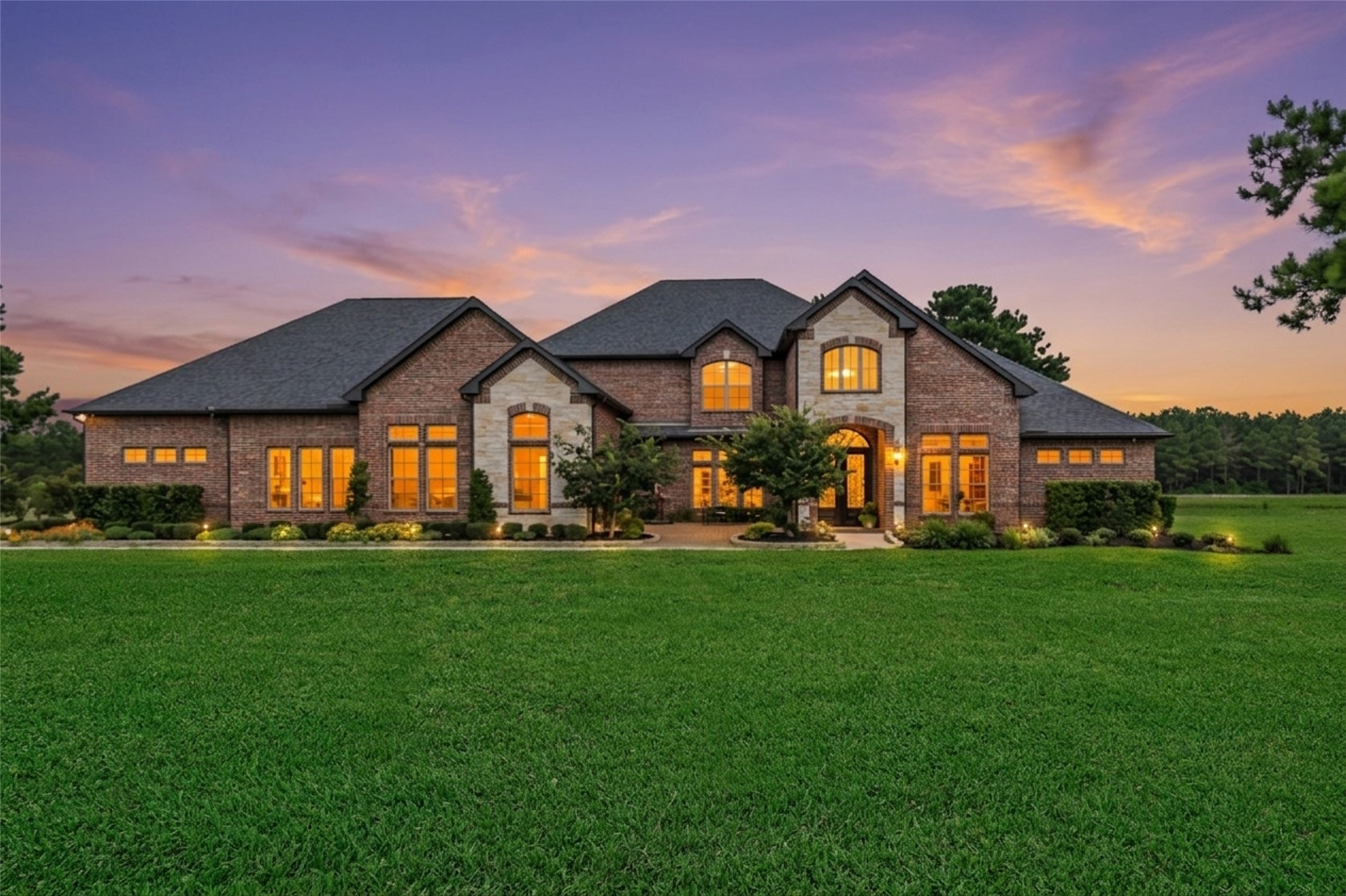 9108 Ridgelake Court Property Photo 4