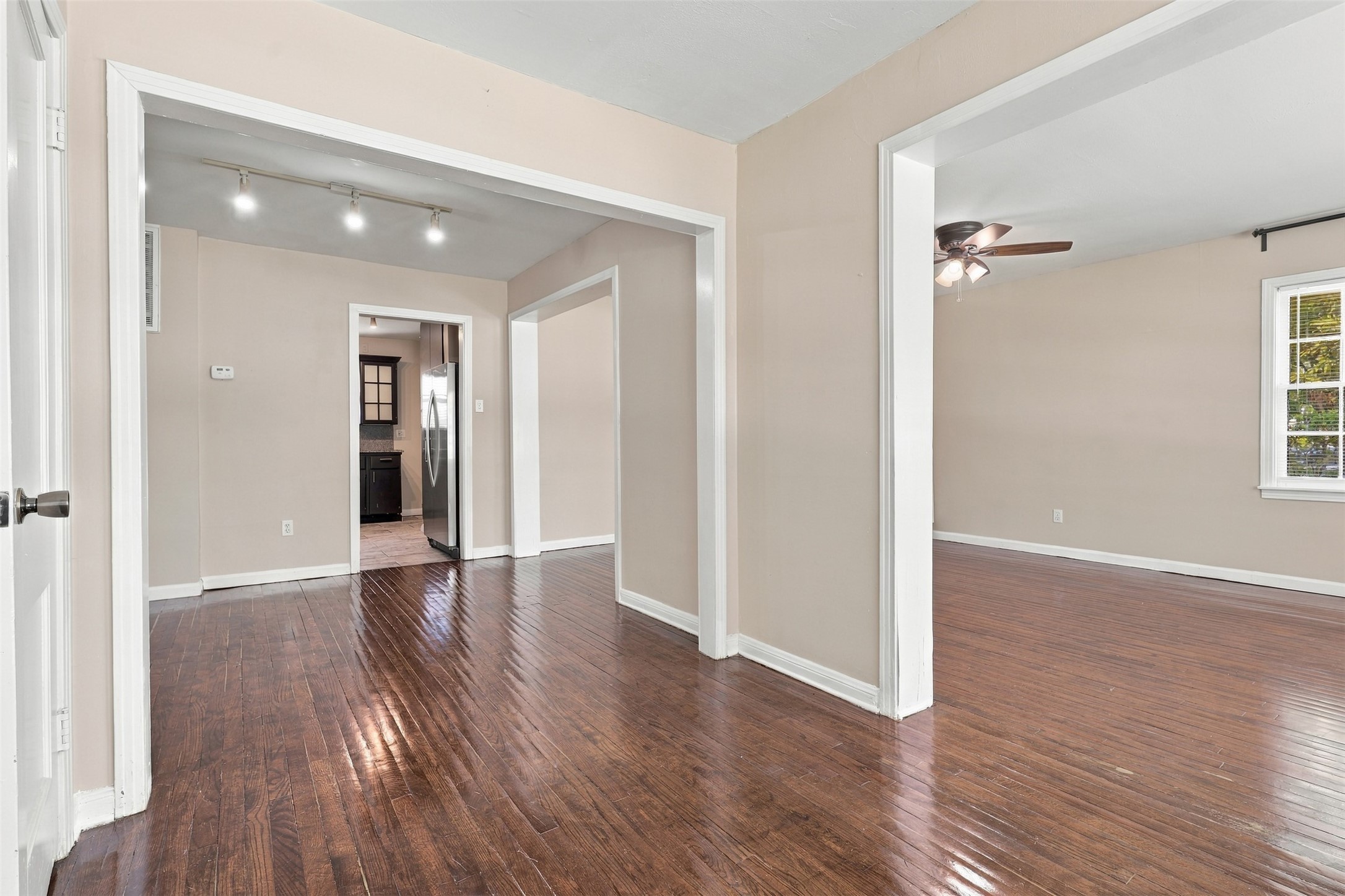4505 Larch Lane A Property Photo 7