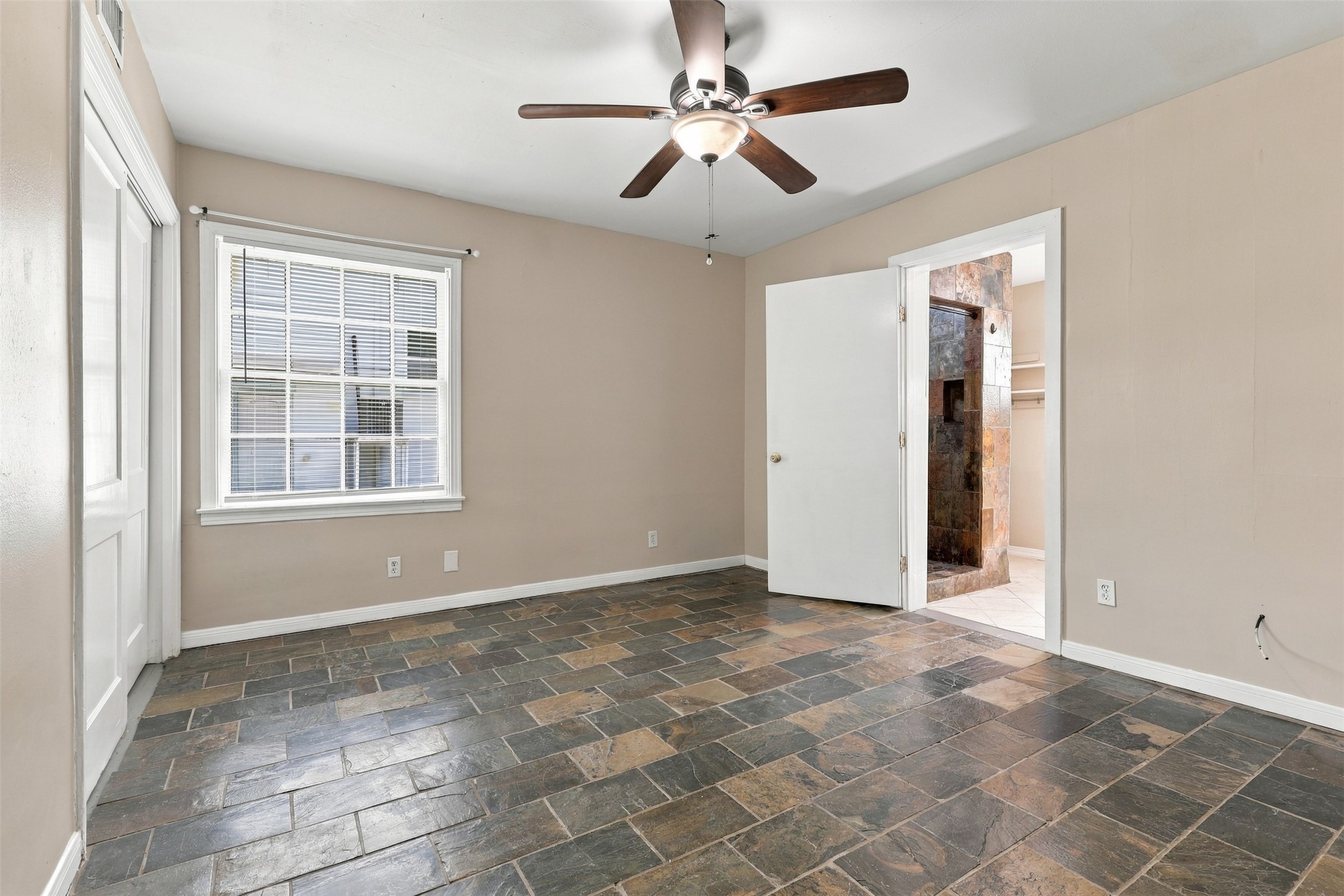 4505 Larch Lane A Property Photo 13
