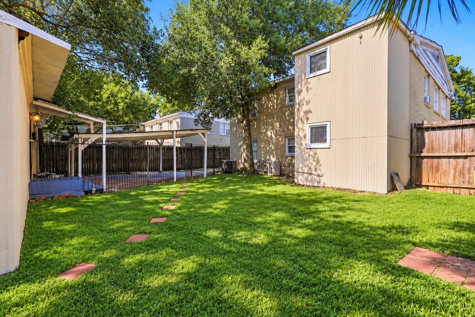 4505 Larch Lane A Property Photo 23