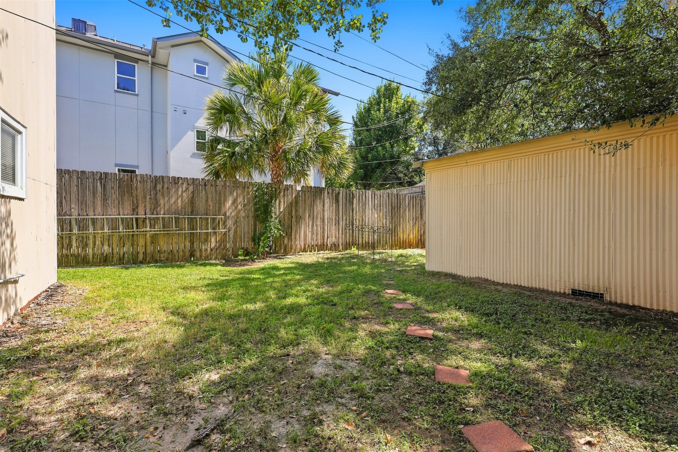 4505 Larch Lane A Property Photo 27