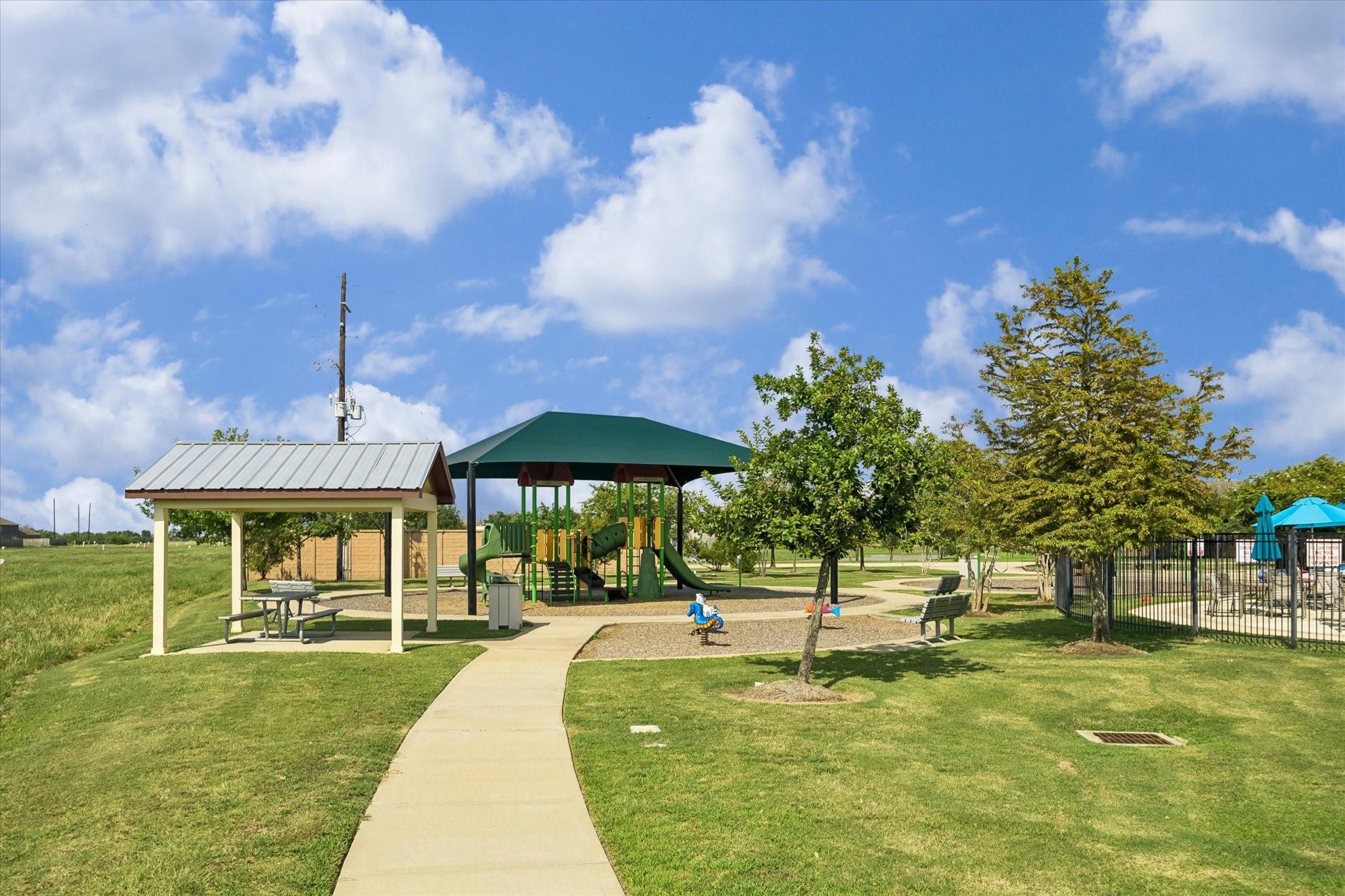 5223 Ivory Glass Drive Property Photo 36