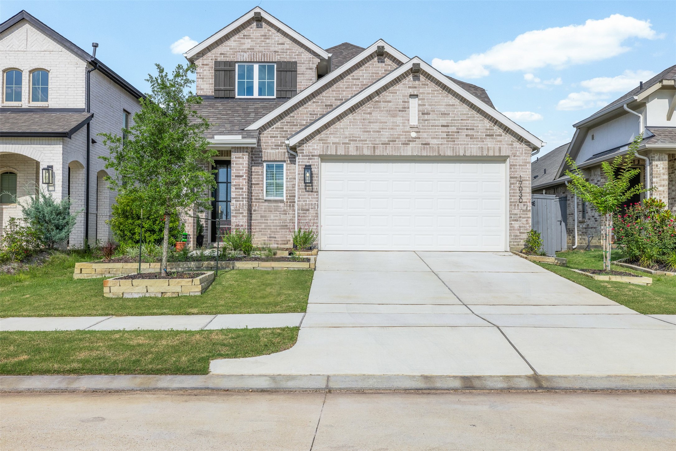17030 Shimmer Ray Street Property Photo 2