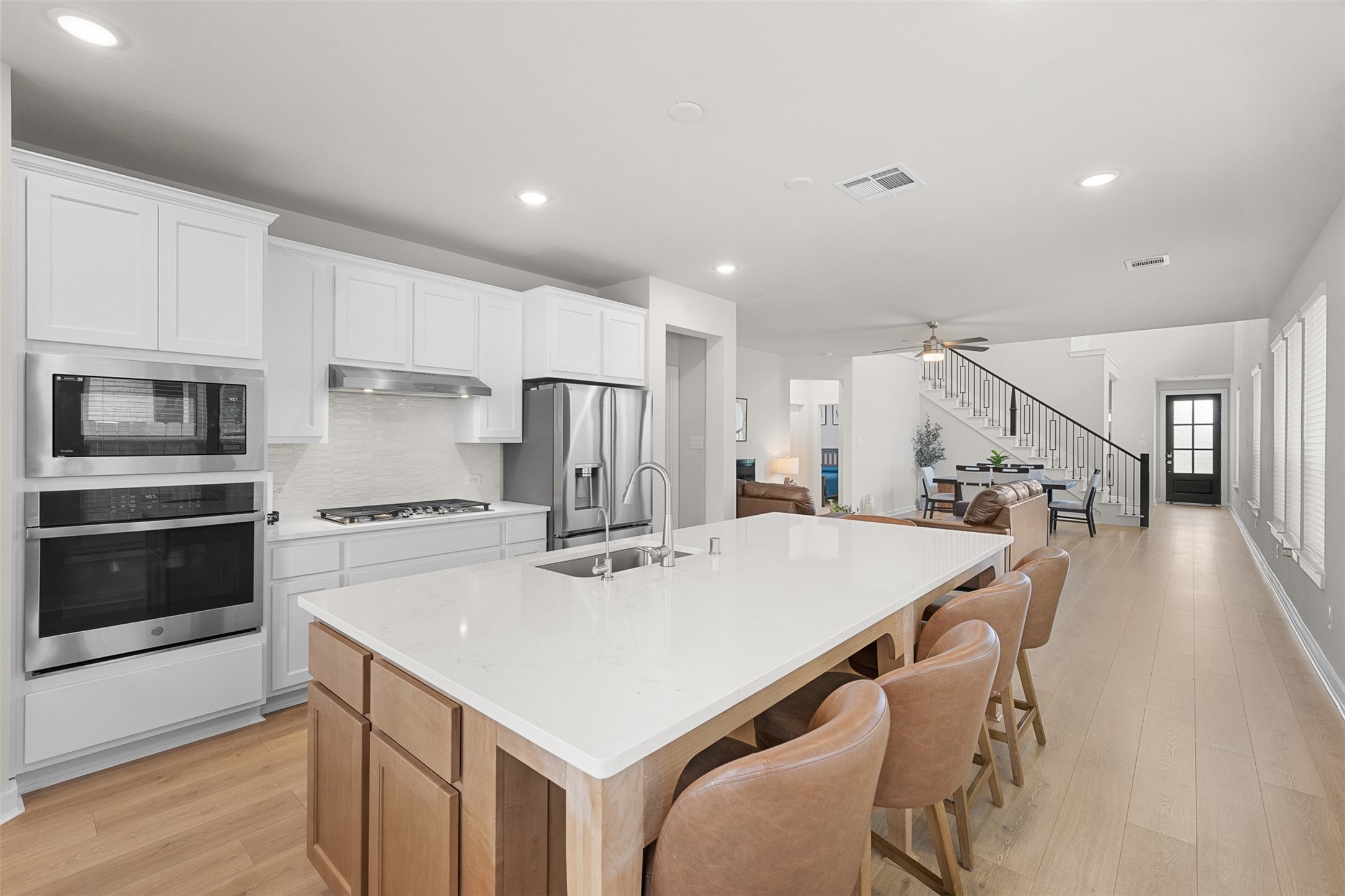 17030 Shimmer Ray Street Property Photo 14