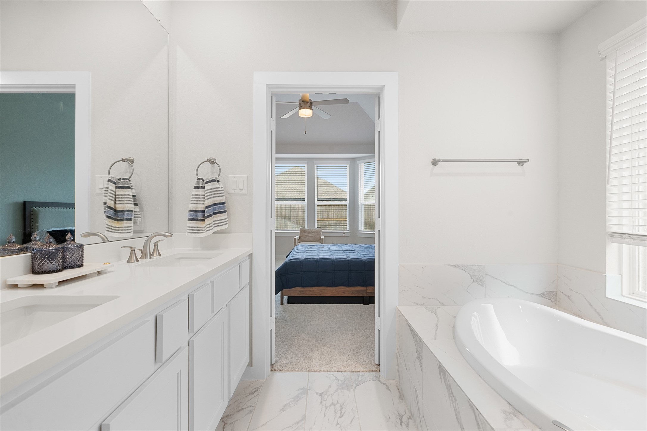 17030 Shimmer Ray Street Property Photo 21