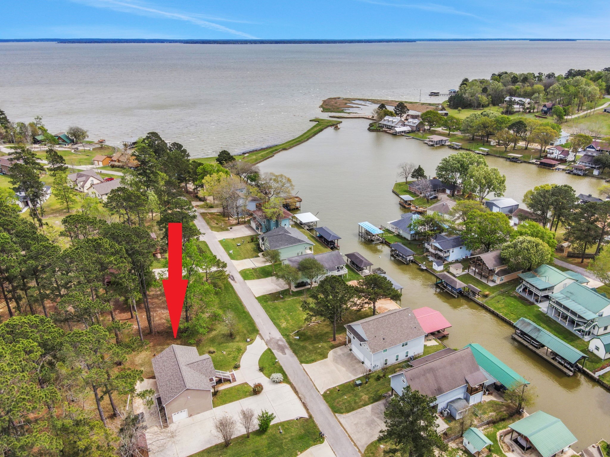 360 Holiday Lane Property Photo 1