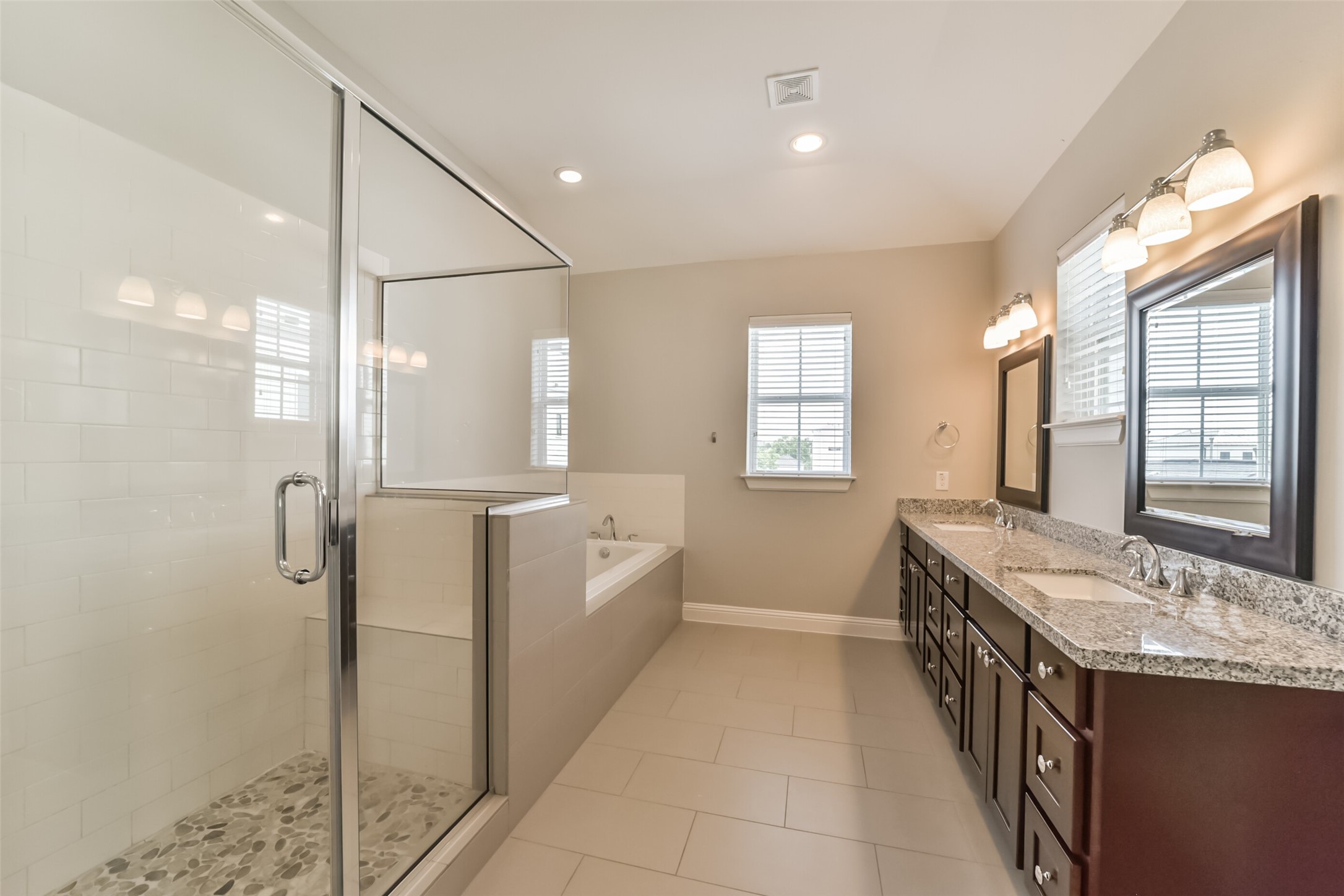 5635 Kiam Street C Property Photo 25