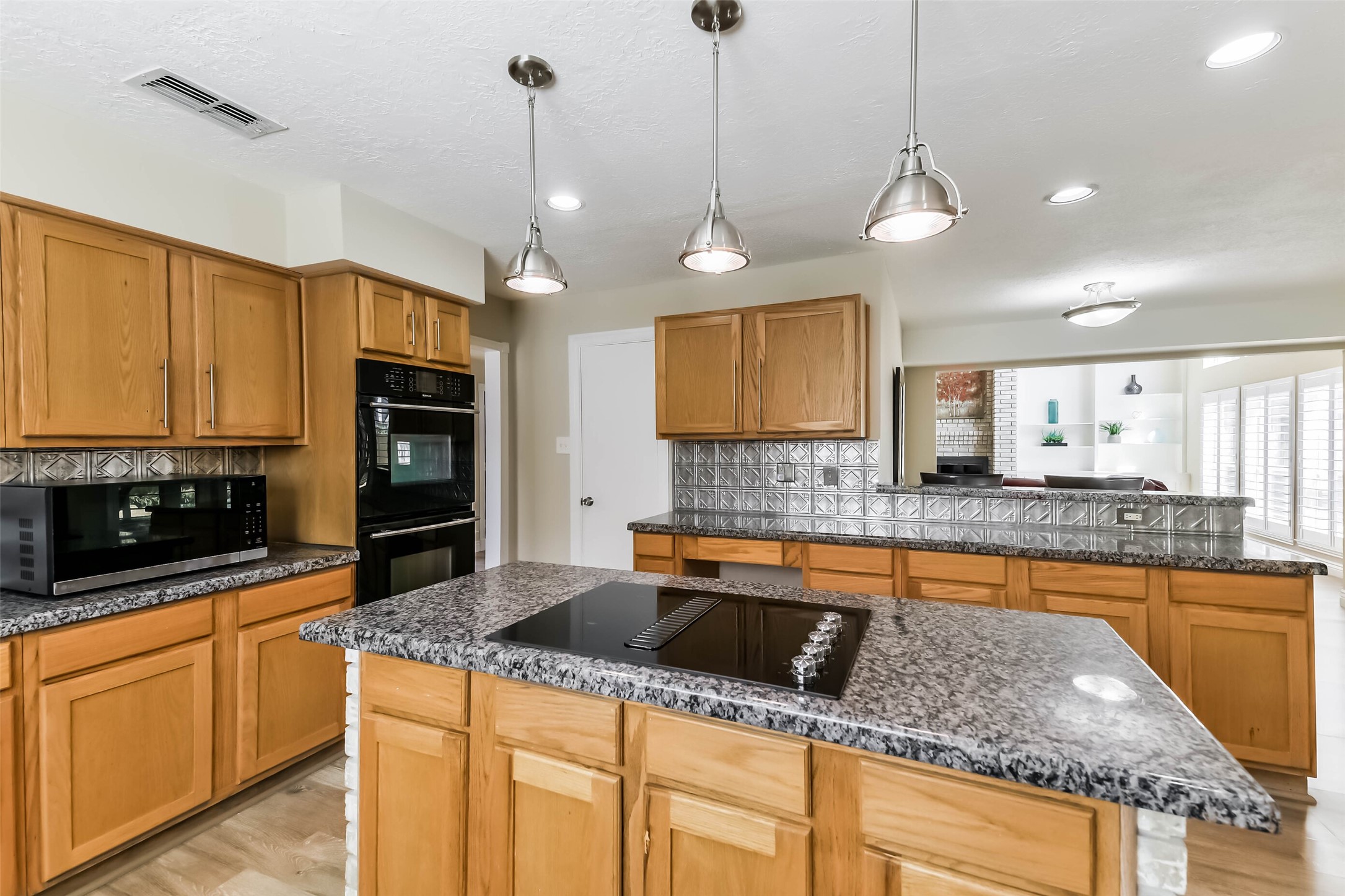 3911 Cherry Forest Drive Property Photo 15