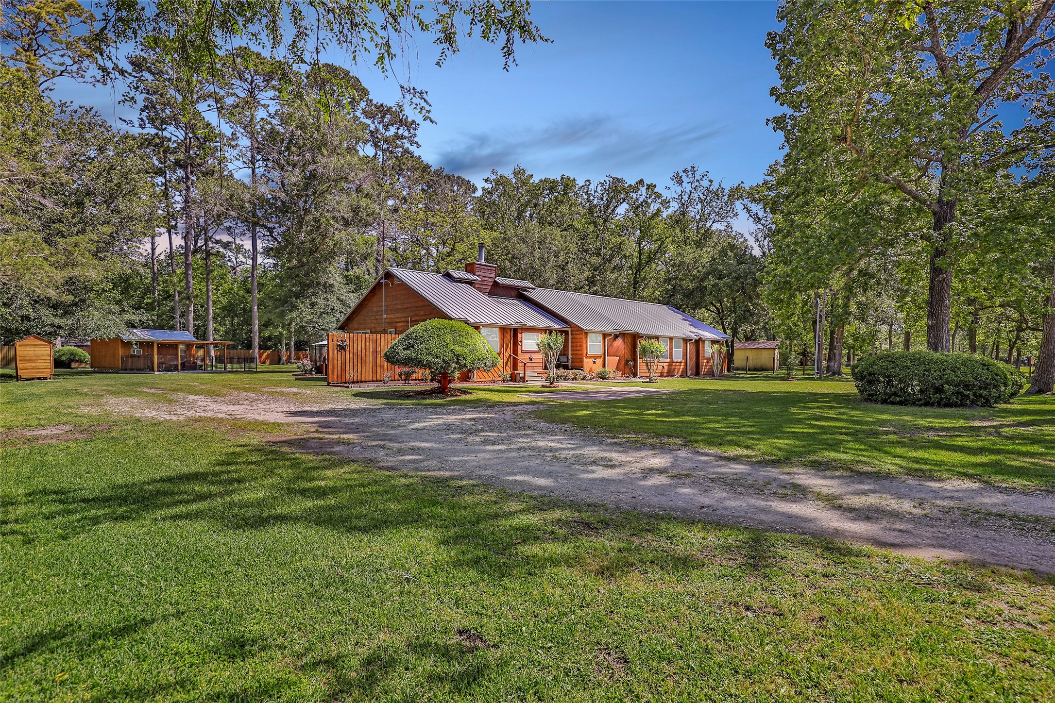 4325 Gatewood Road Property Photo 1