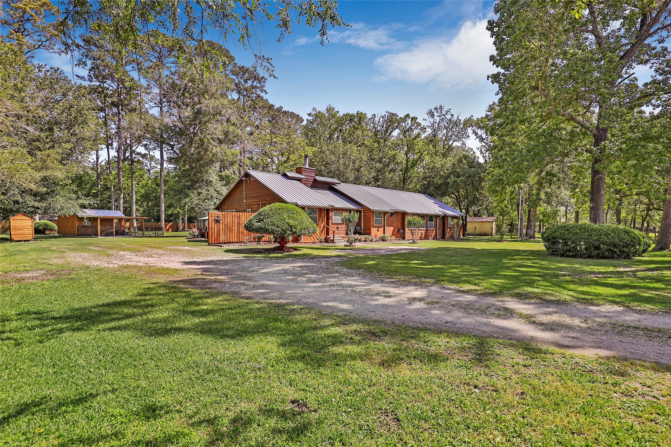 4325 Gatewood Road Property Photo 3