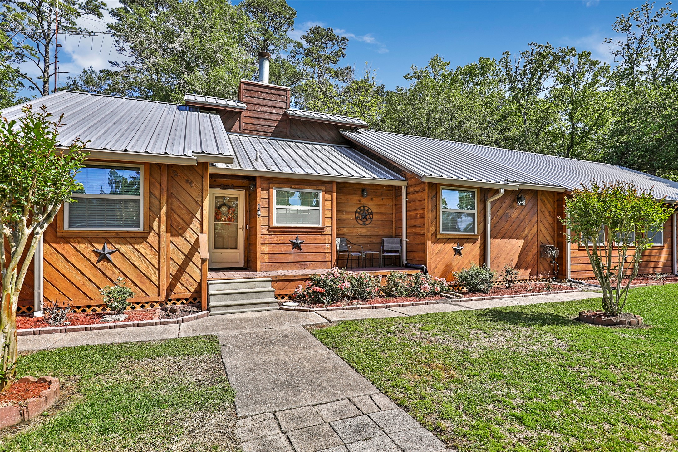 4325 Gatewood Road Property Photo 4