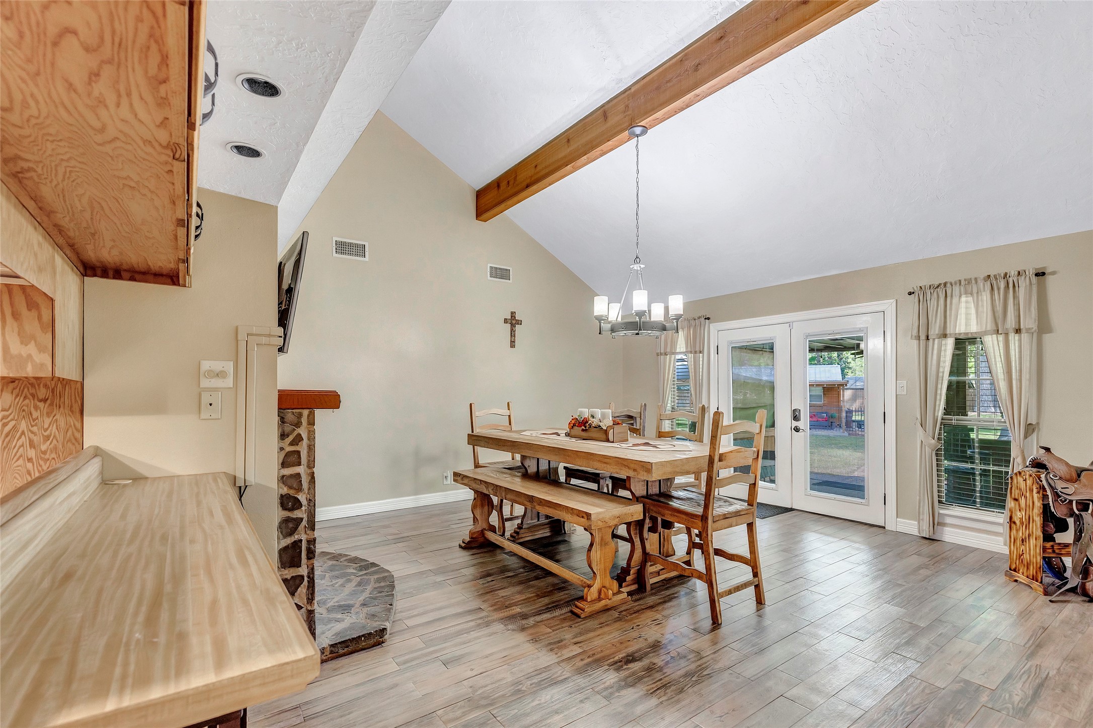 4325 Gatewood Road Property Photo 10