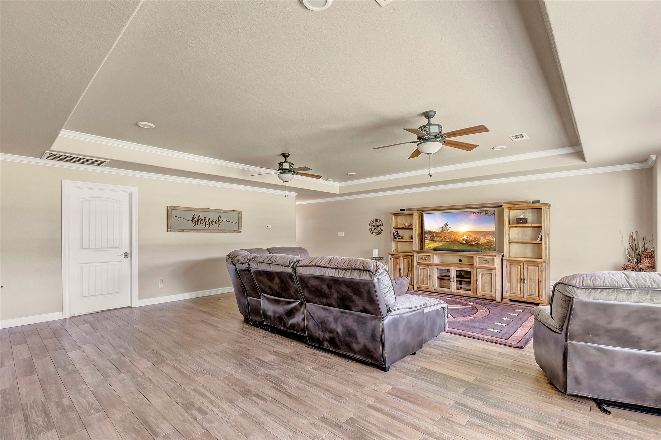 4325 Gatewood Road Property Photo 16