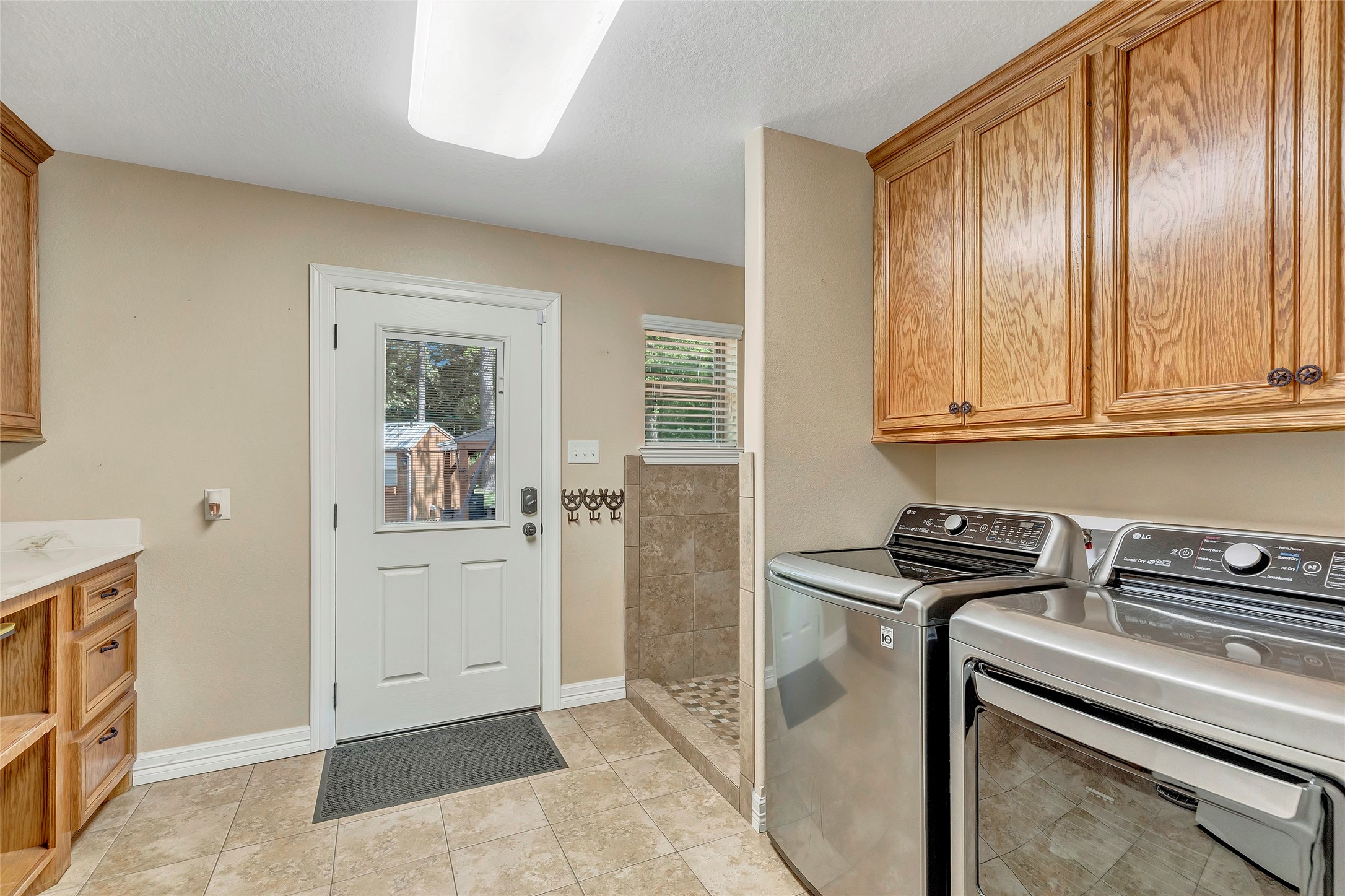 4325 Gatewood Road Property Photo 31
