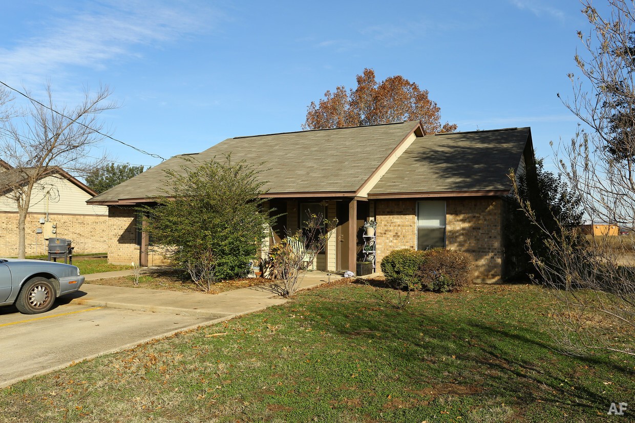 12943 Hwy 142 Property Photo 4