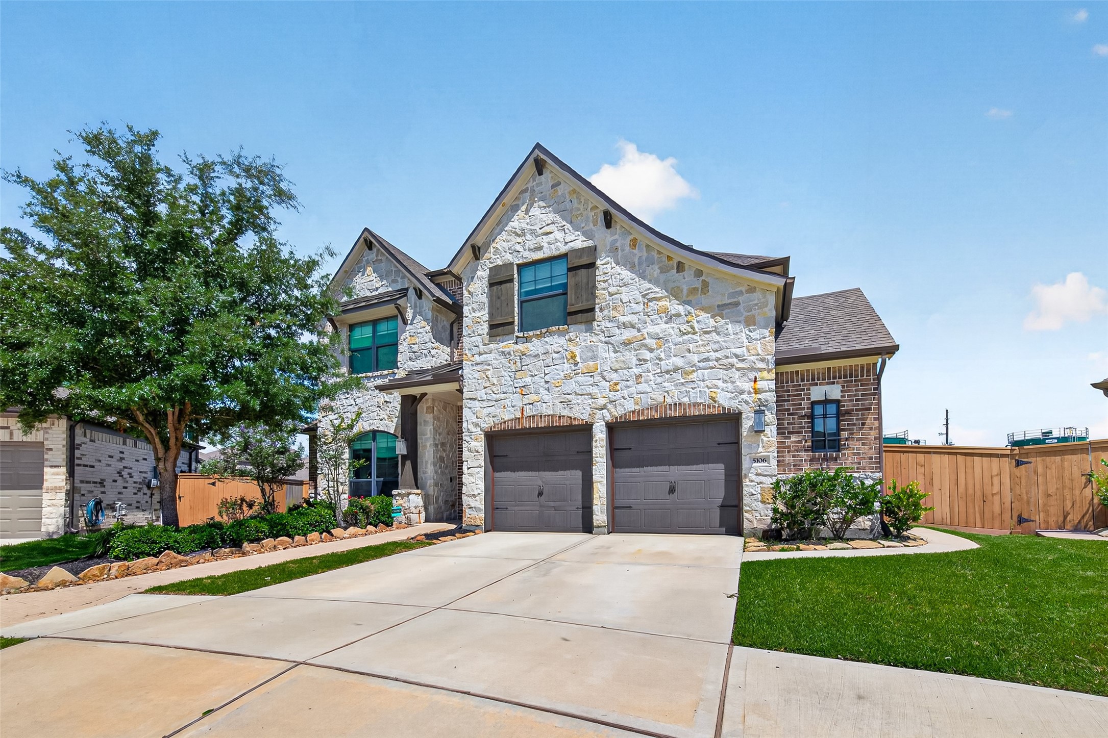5106 Indian Pine Lane Property Photo 4