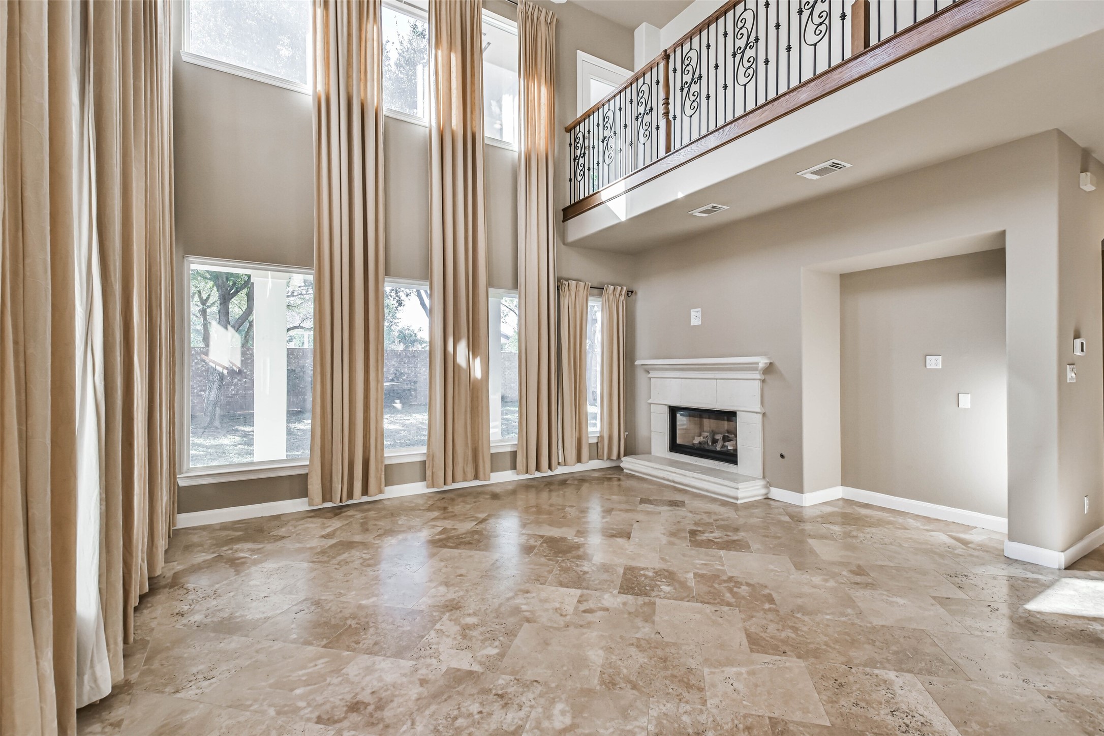 11511 Gallant Ridge Property Photo 8