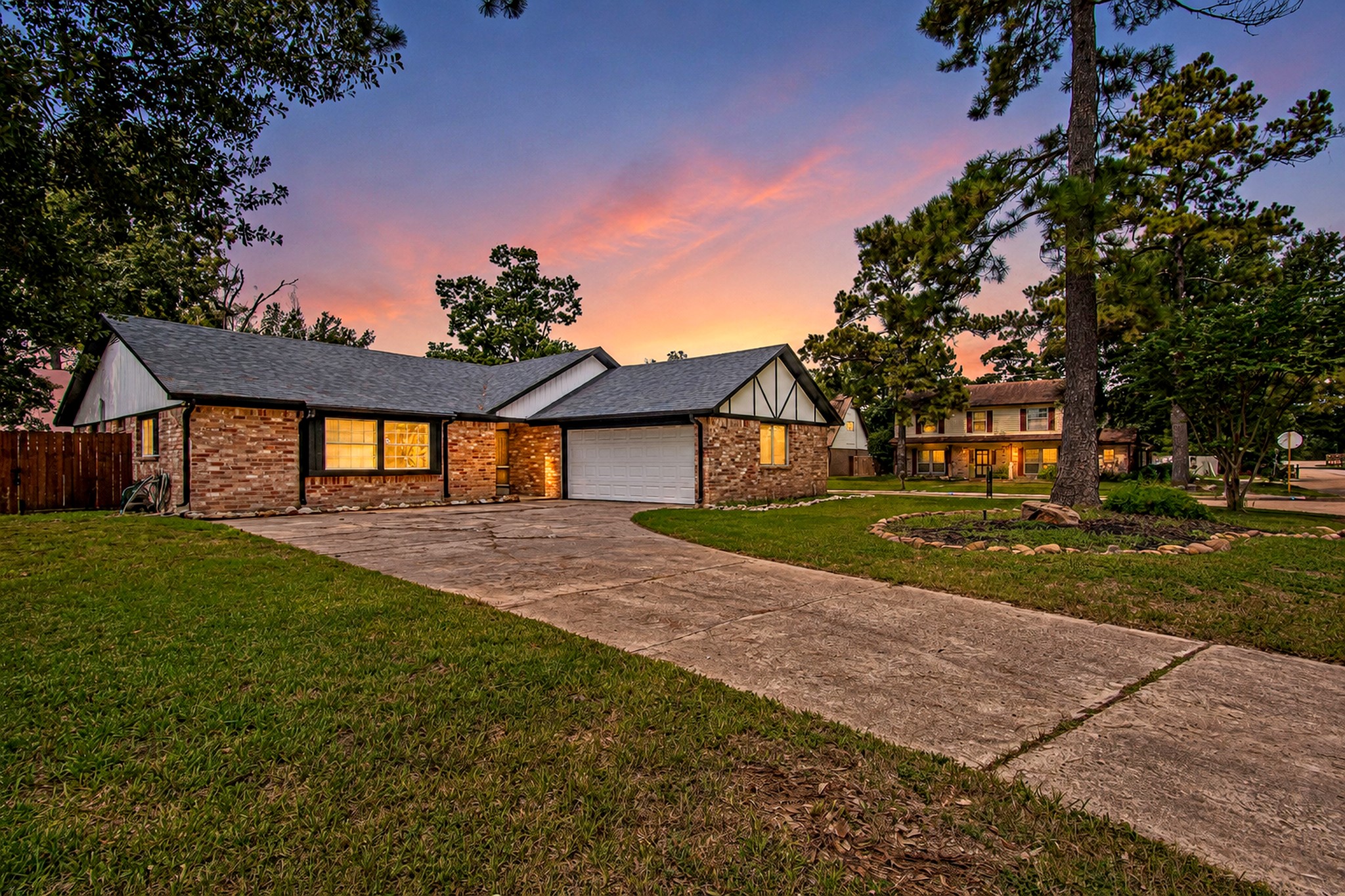 17811 Hawk Haven Lane Property Photo 5