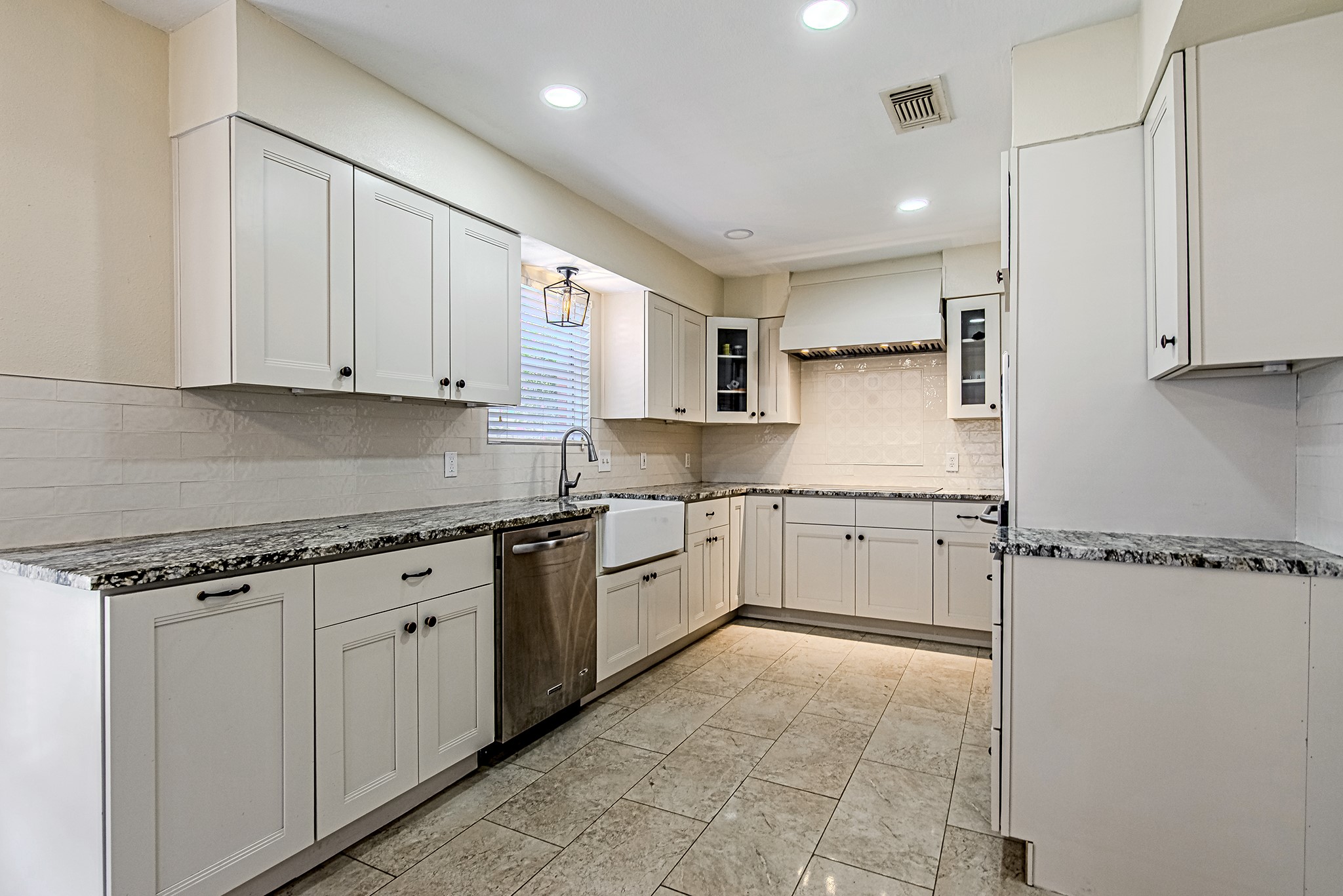 17811 Hawk Haven Lane Property Photo 10
