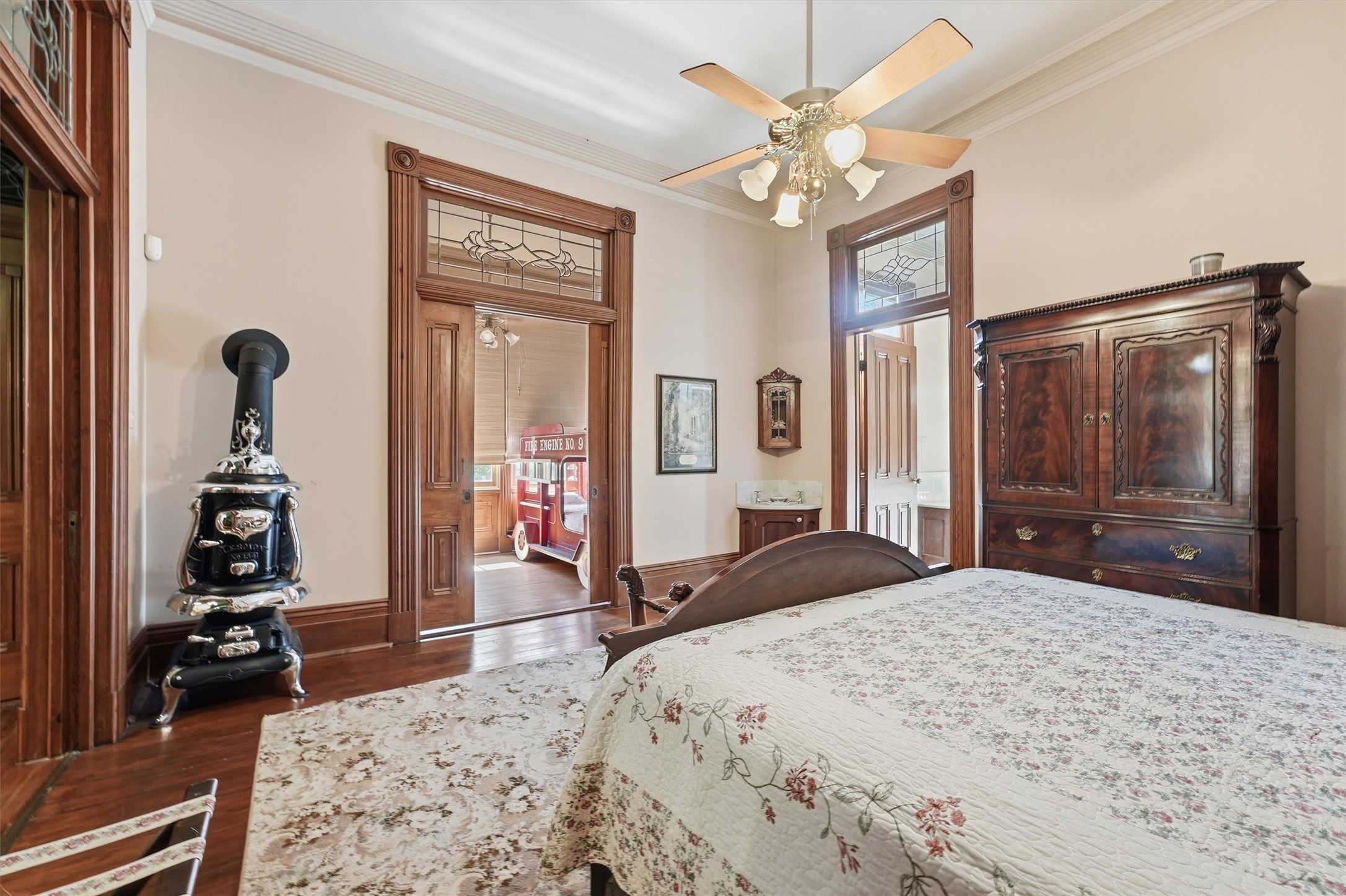 1826 Sealy Street Property Photo 29