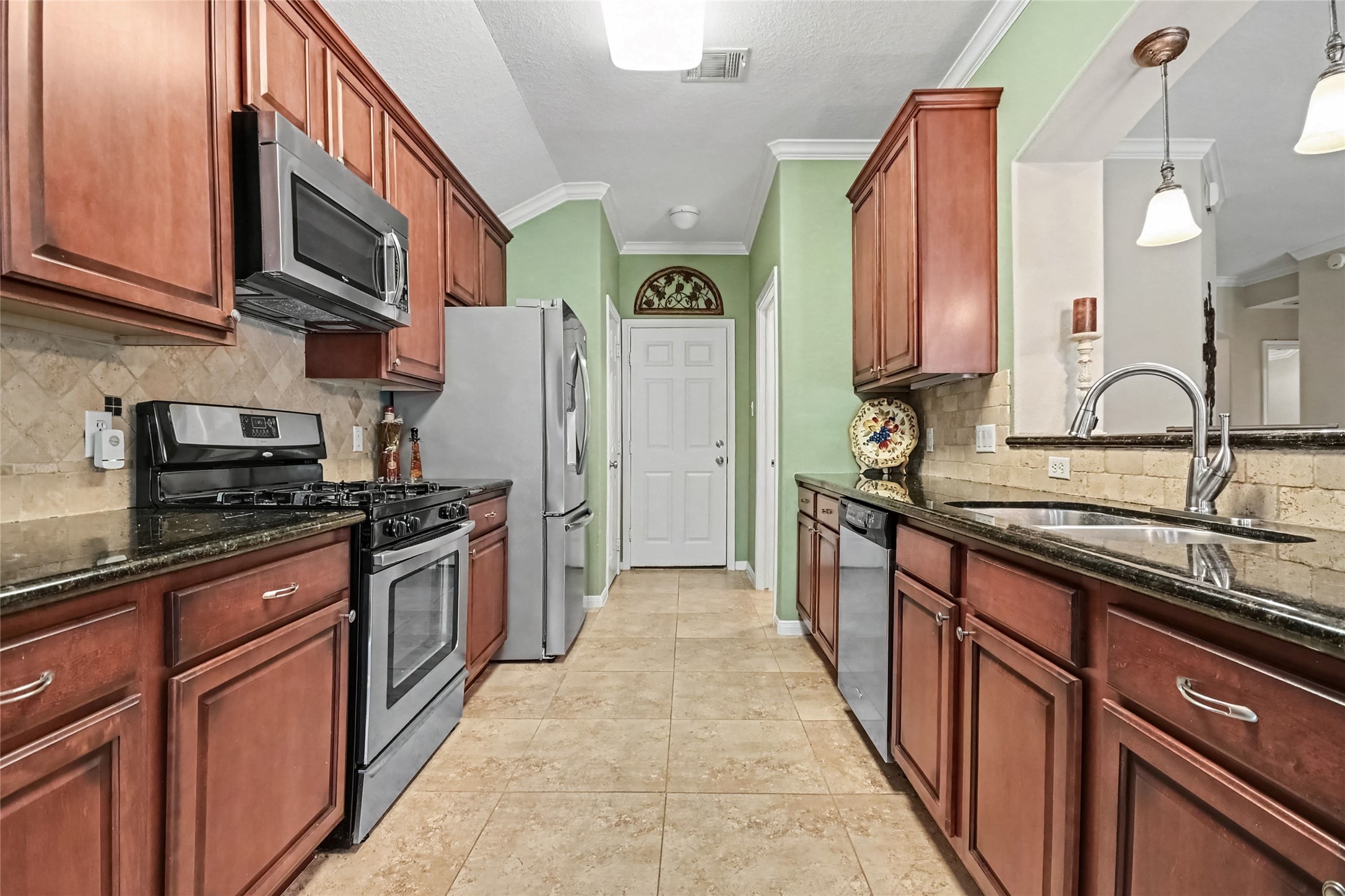 213 Rippling Creek Lane Property Photo 9