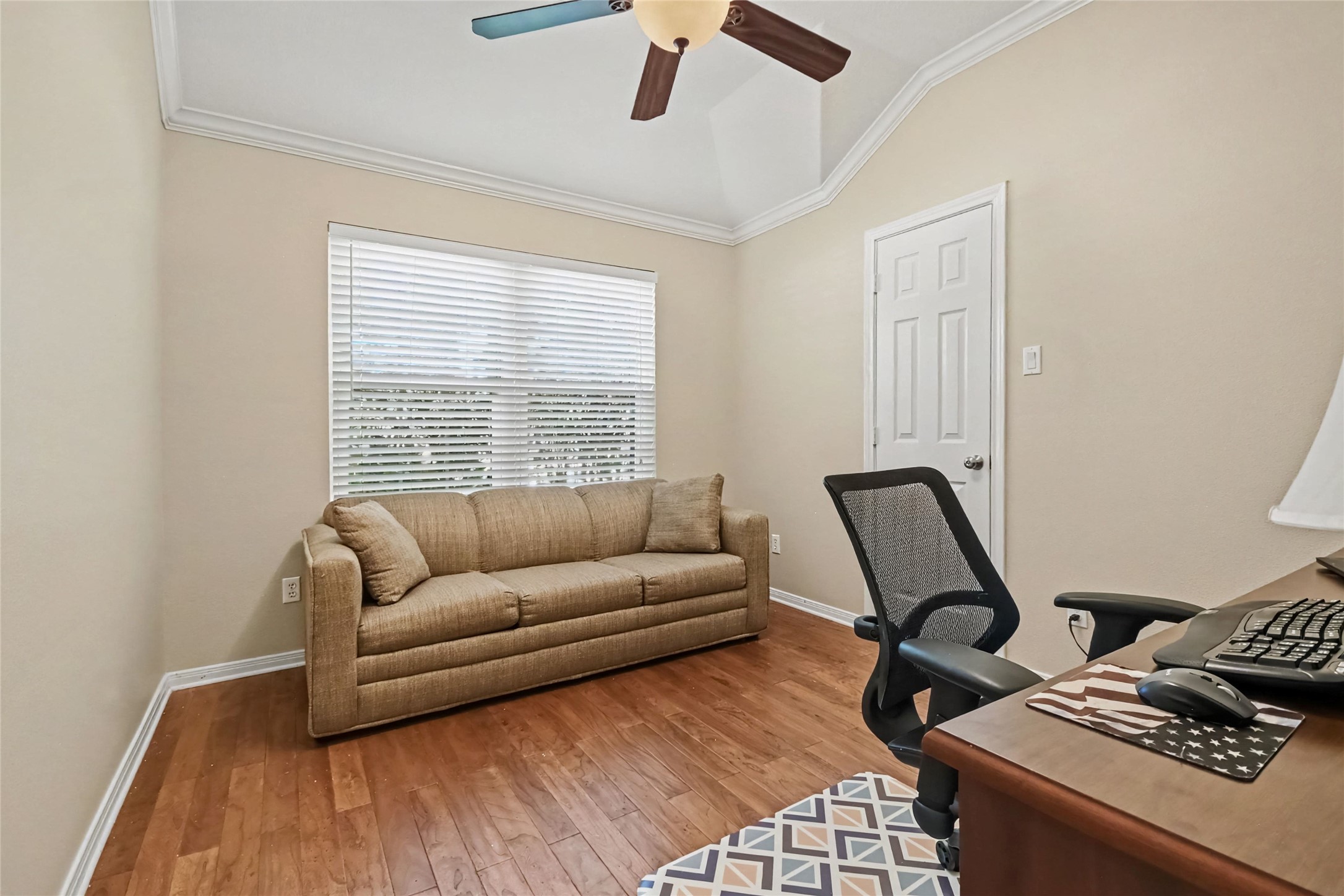 213 Rippling Creek Lane Property Photo 12