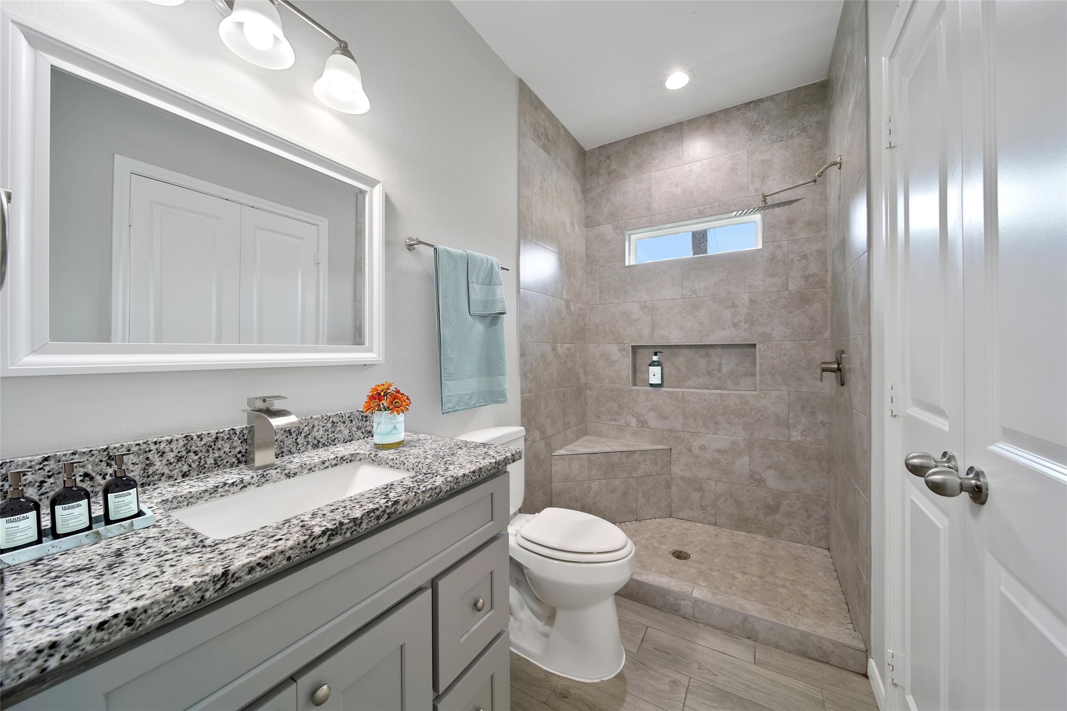 16713 E Ivanhoe Property Photo 17