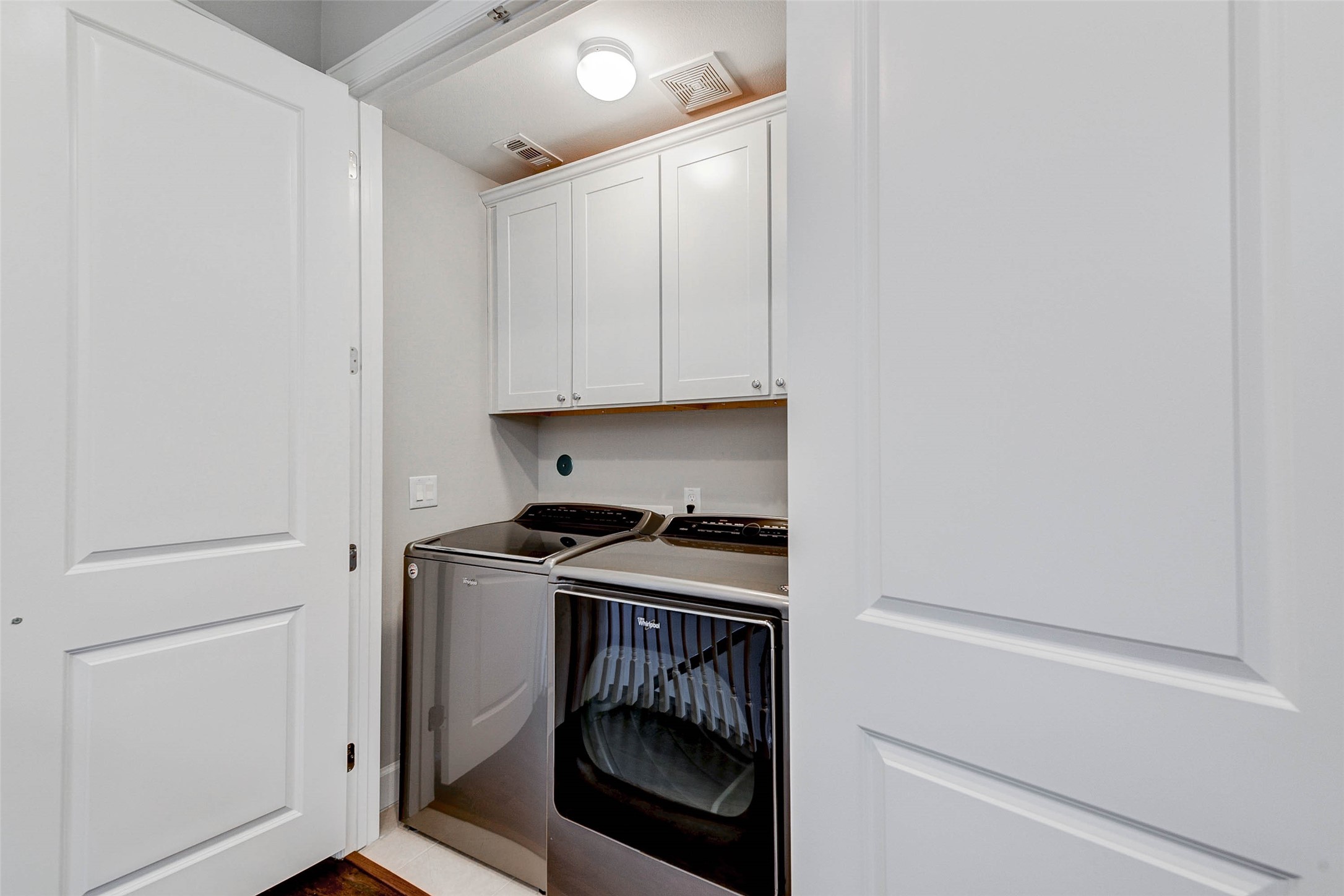 1215 W 24th Street A Property Photo 26