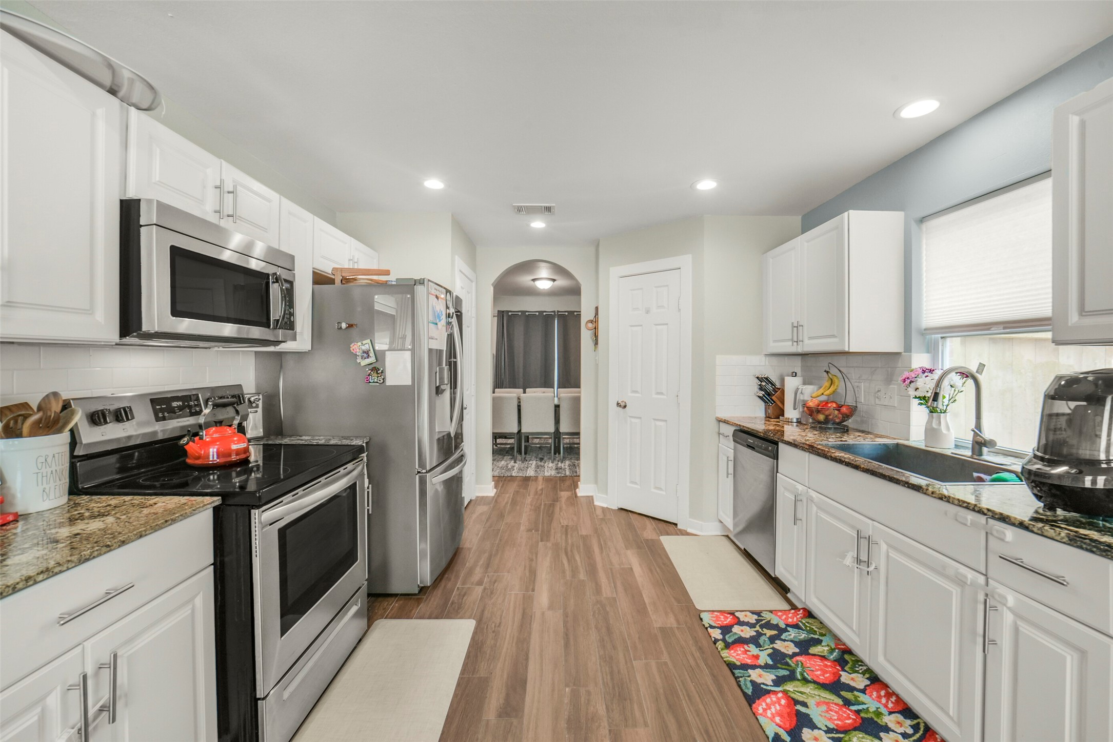 11026 Desert Springs Circle Property Photo 15